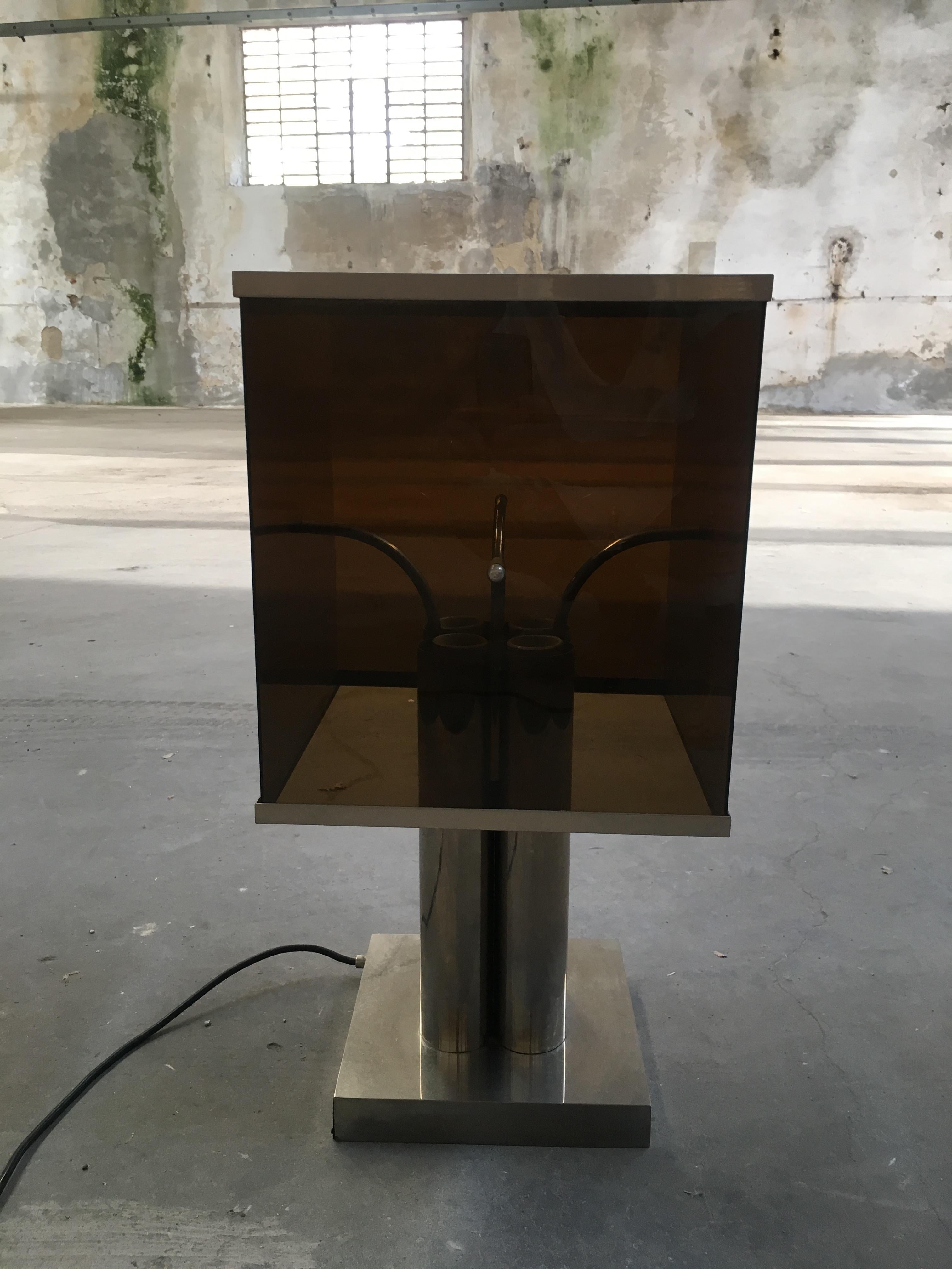Mid-Century Modern Italian Four Lights Chrome Table Lamp with Acrylic Lampshade 10