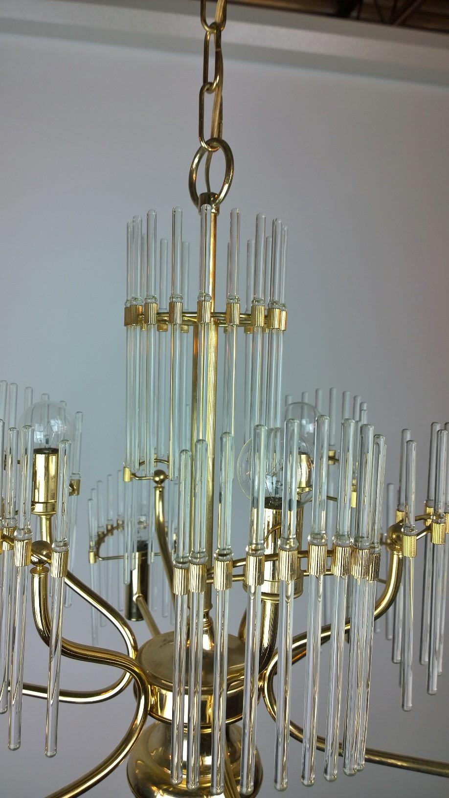 Mid-Century Modern Italian Gaetano Sciolari Crystal Rod and Brass Chandelier In Good Condition For Sale In Houston, TX