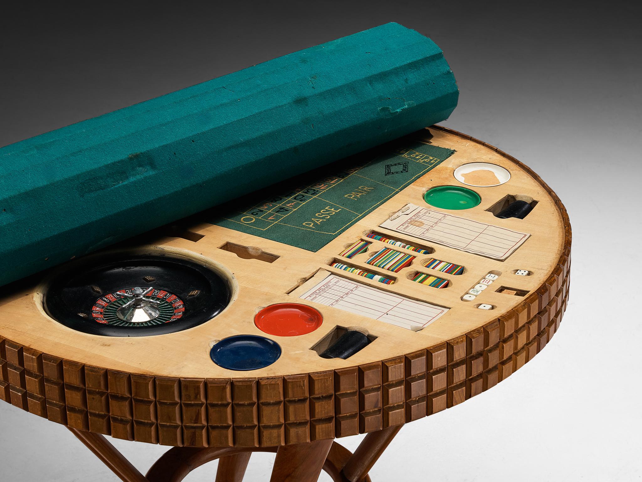 Milieu du XXe siècle Table de jeu italienne moderne du milieu du siècle dernier avec surface graphique en cerisier en vente