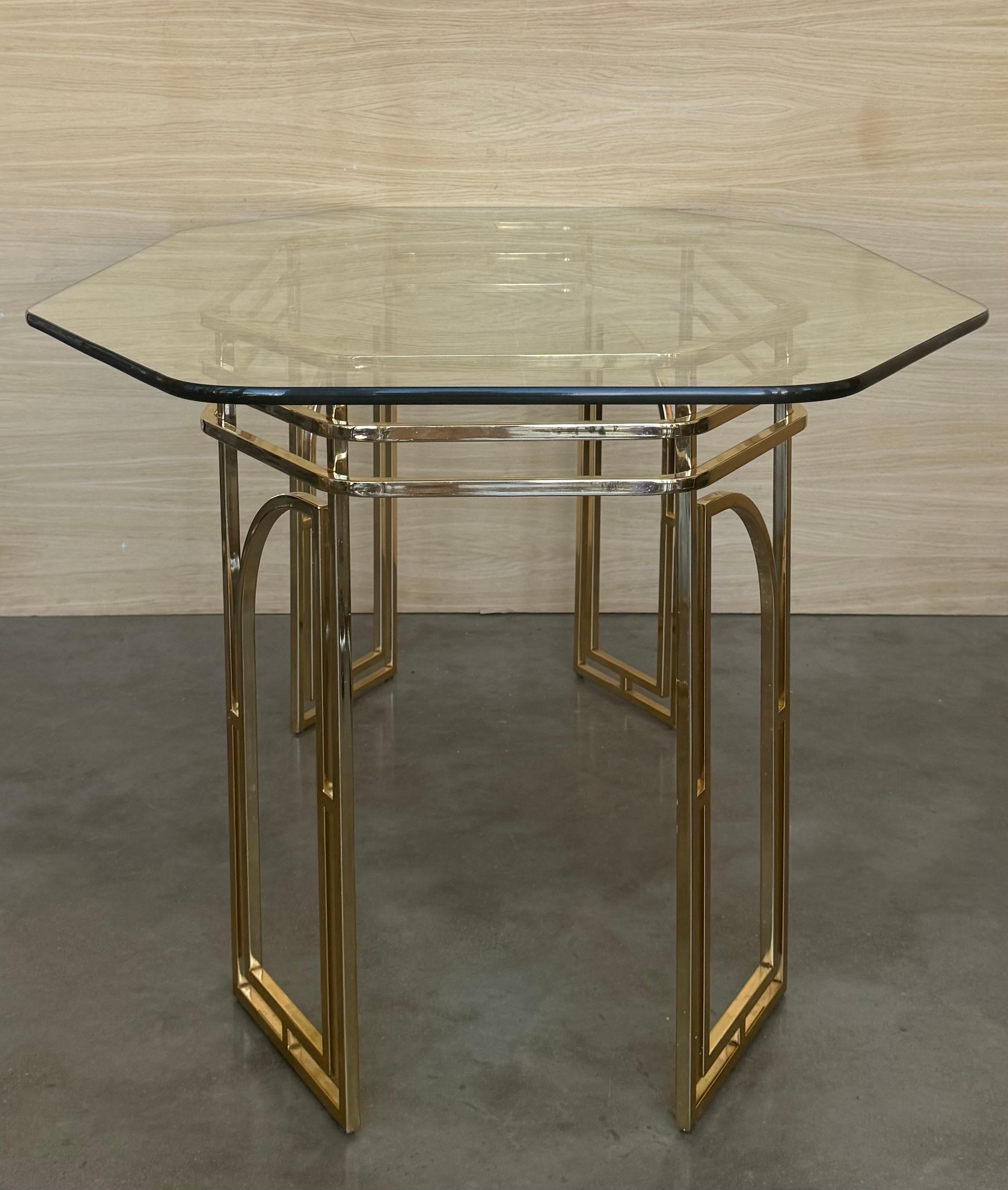 Table de salle à manger italienne géométrique du milieu du siècle dernier avec plateau en verre en vente 5