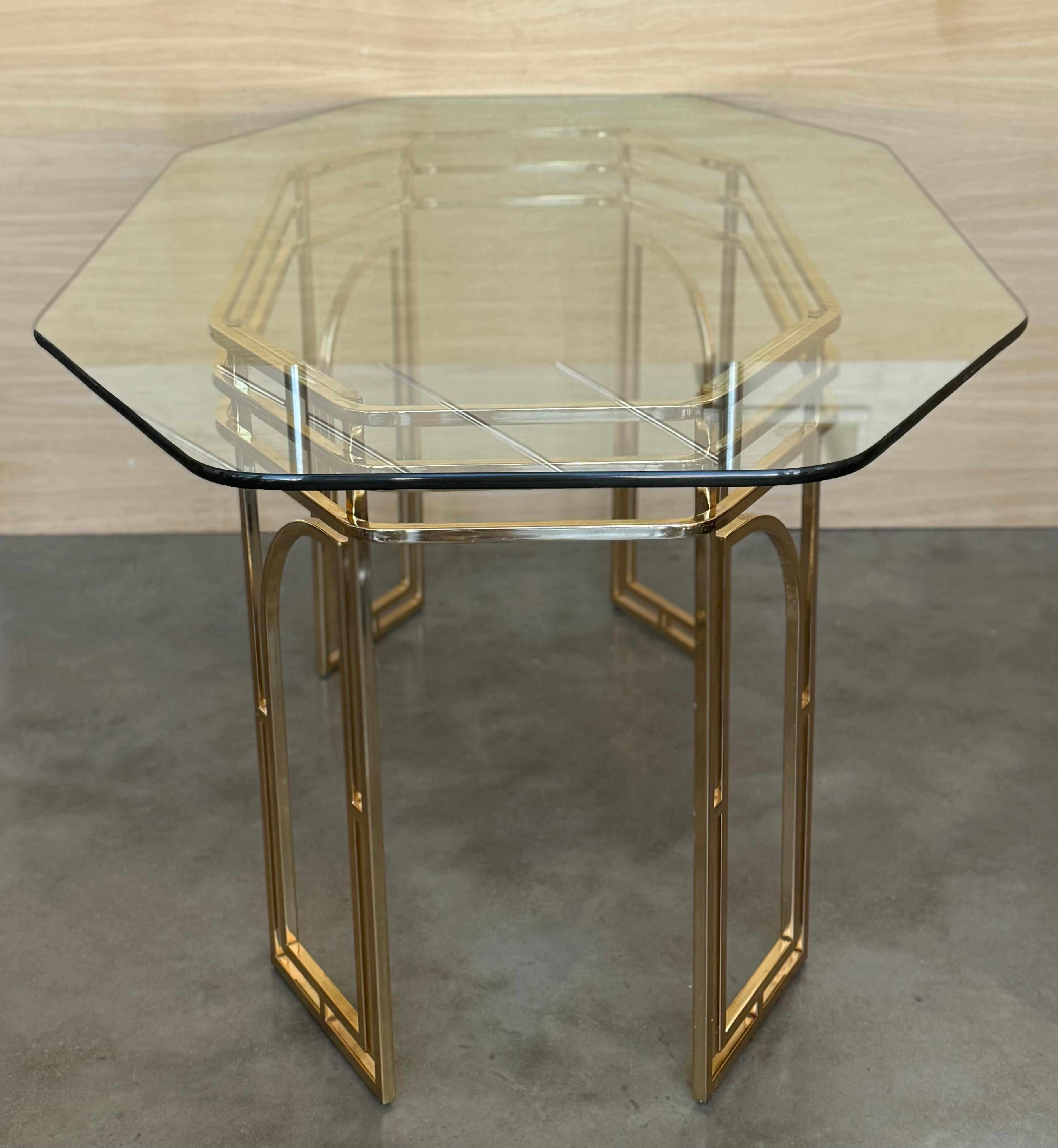 Table de salle à manger italienne géométrique du milieu du siècle dernier avec plateau en verre en vente 8