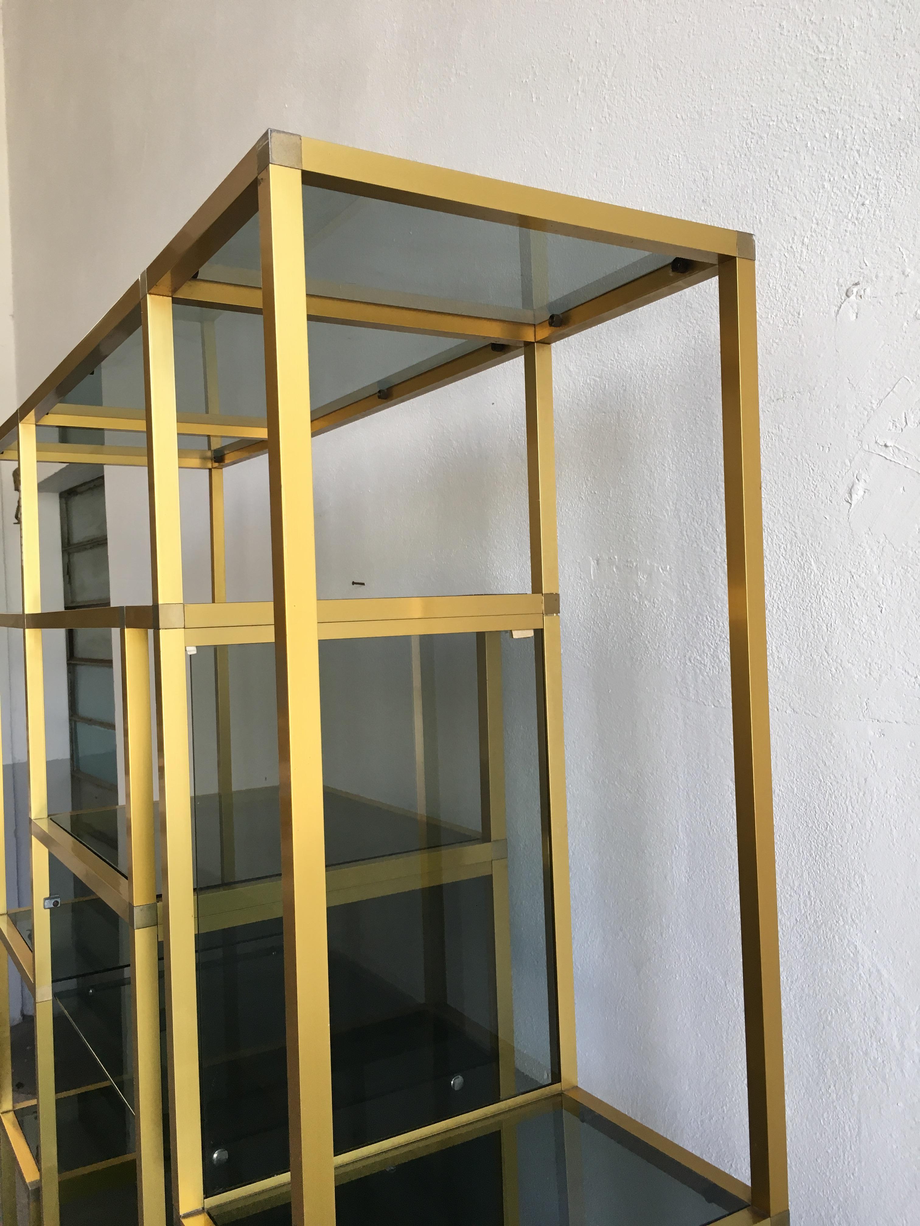 Mid-Century Modern Italian Gilt Aluminum and Smoked Glass Shelves Étagère, 1970s For Sale 6