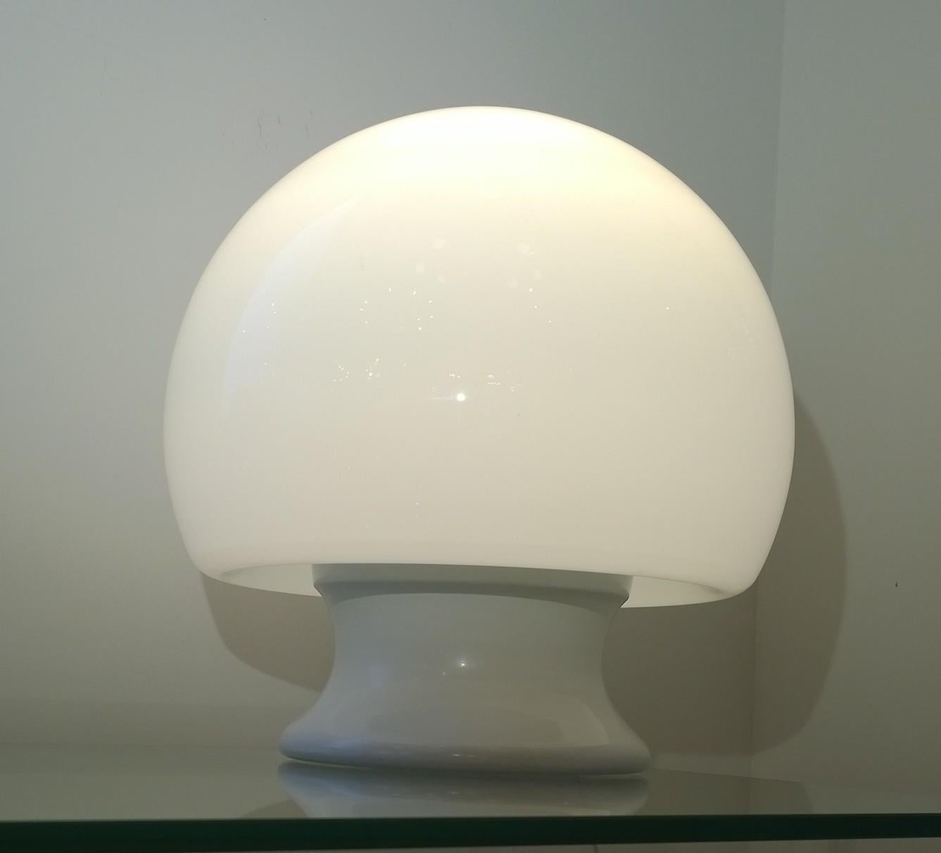 Mid-Century Modern Italian Gino Vistosi Style White Murano Glass Mushroom Lamp 2