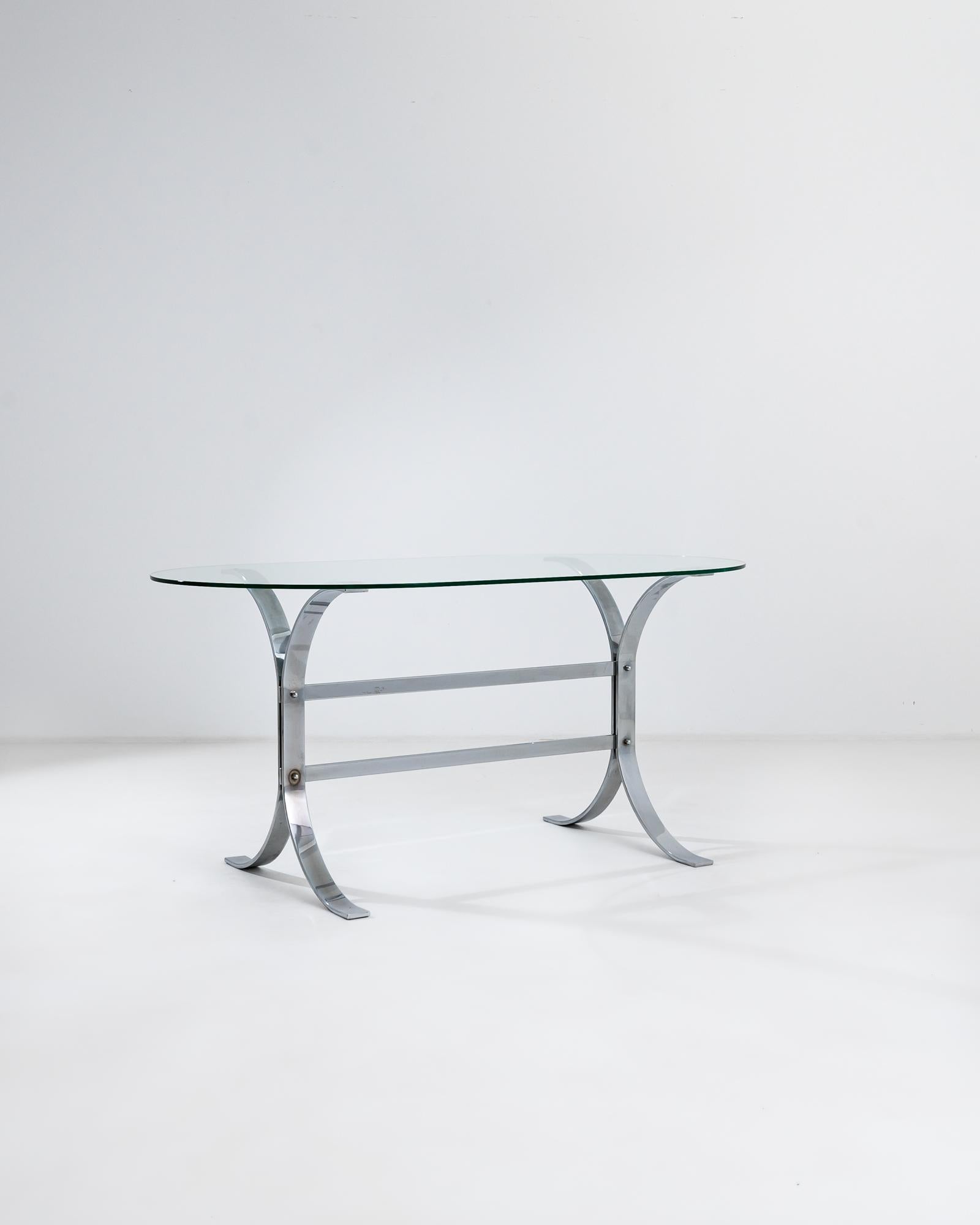Late 20th Century Mid-Century Modern Italian Glass Dining Table For Sale