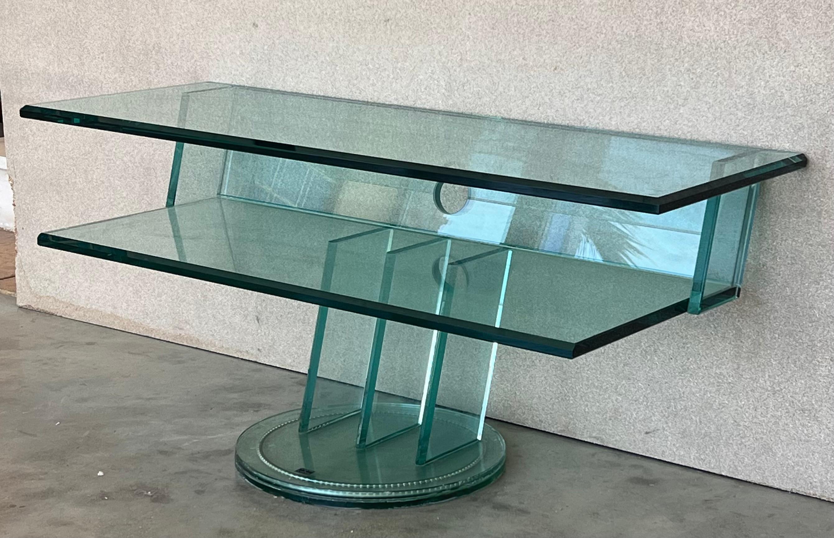 Mid Century Modern Italian Glass Shelves / Mirrored Base Swivel Bar Cart In Good Condition For Sale In Miami, FL