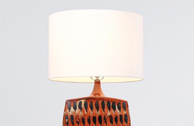 Mid-Century Modern Italian Glazed Ceramic Table Lamp For Sale 1