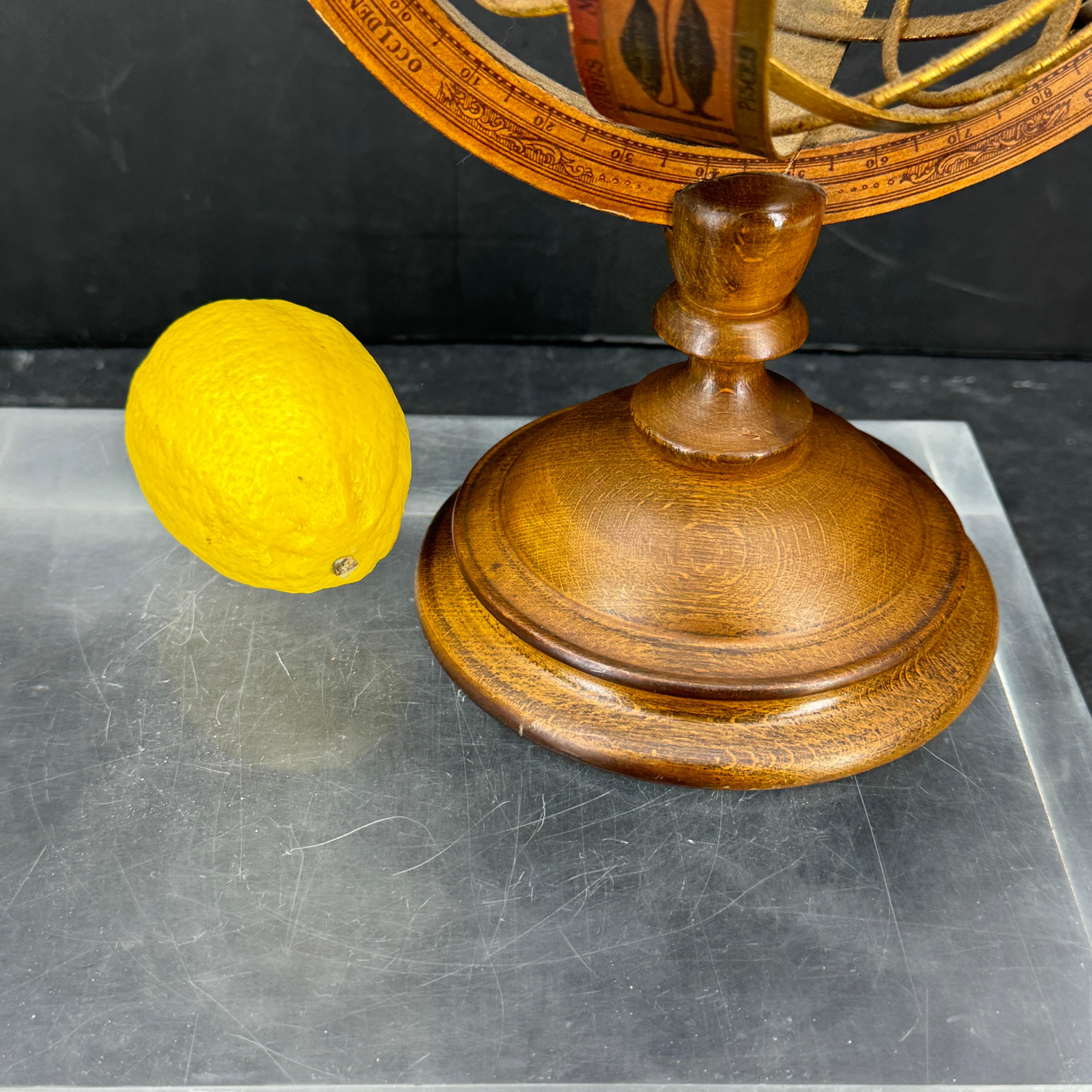 Globe italien pour table de bar de style mi-siècle moderne Bon état - En vente à Haddonfield, NJ