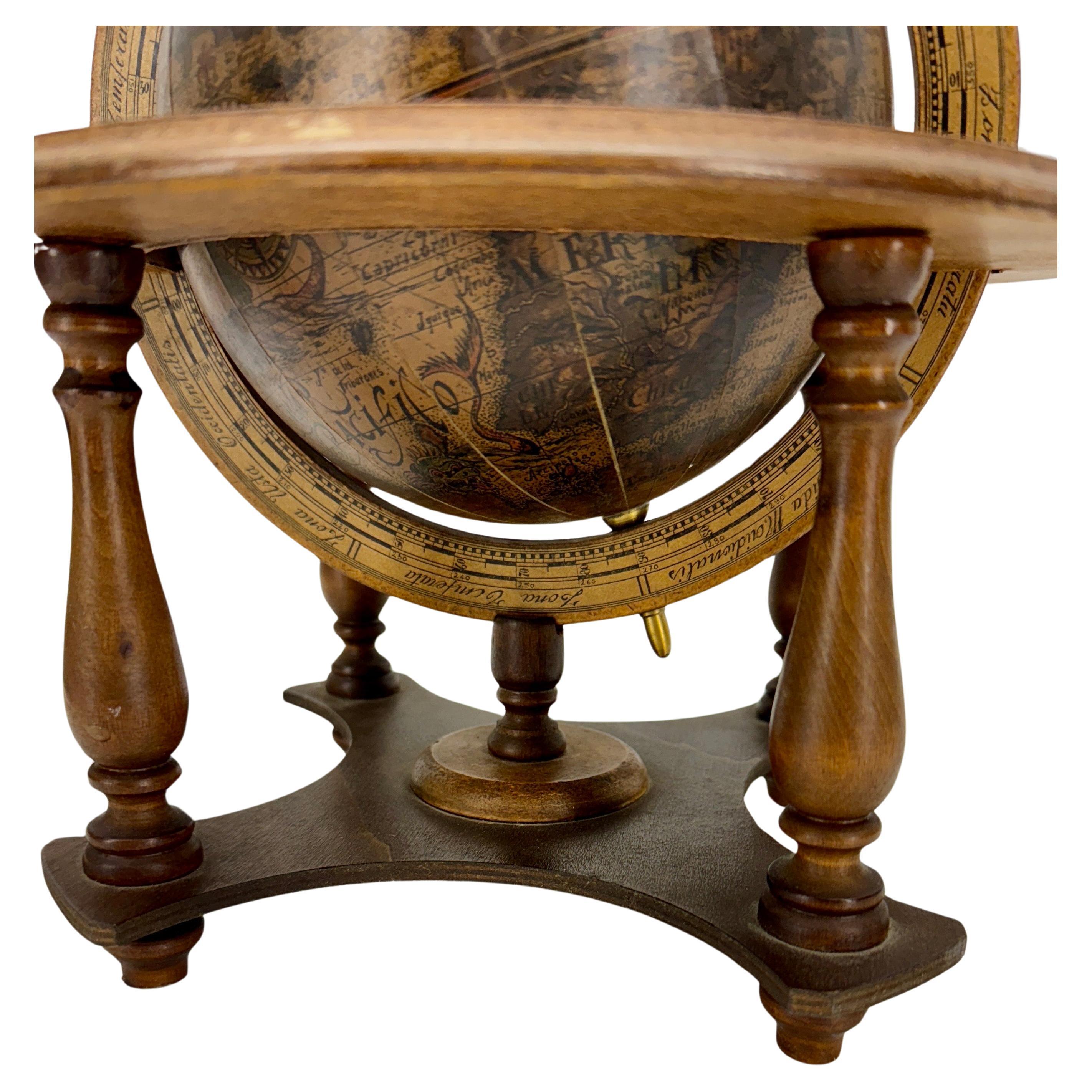Mid-Century Modern Italian Globe for Bar Desk Table In Good Condition In Haddonfield, NJ