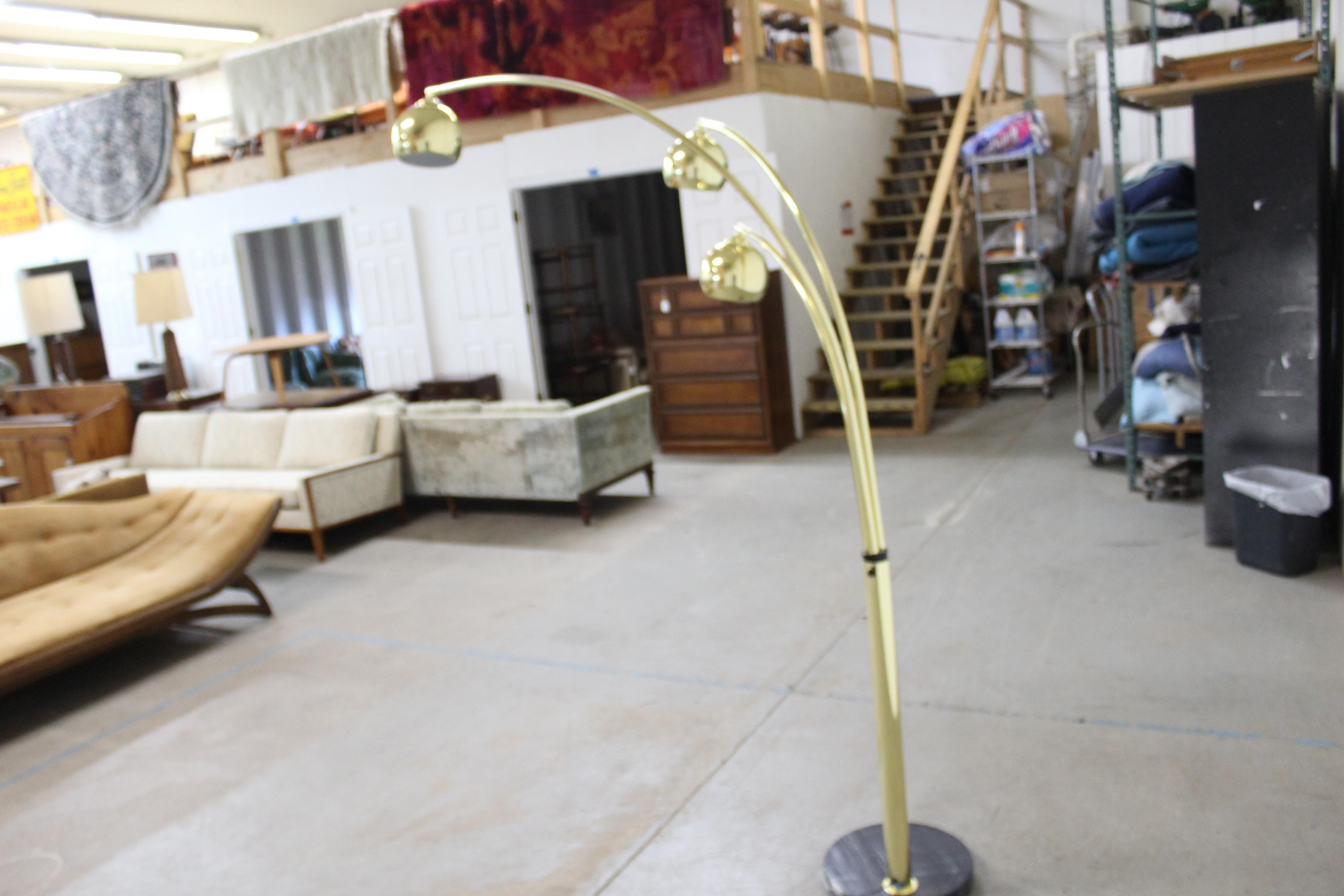 Mid-Century Modern Italian Gold Chrome & Marble Guzzini Style Arc Floor Lamp For Sale 3