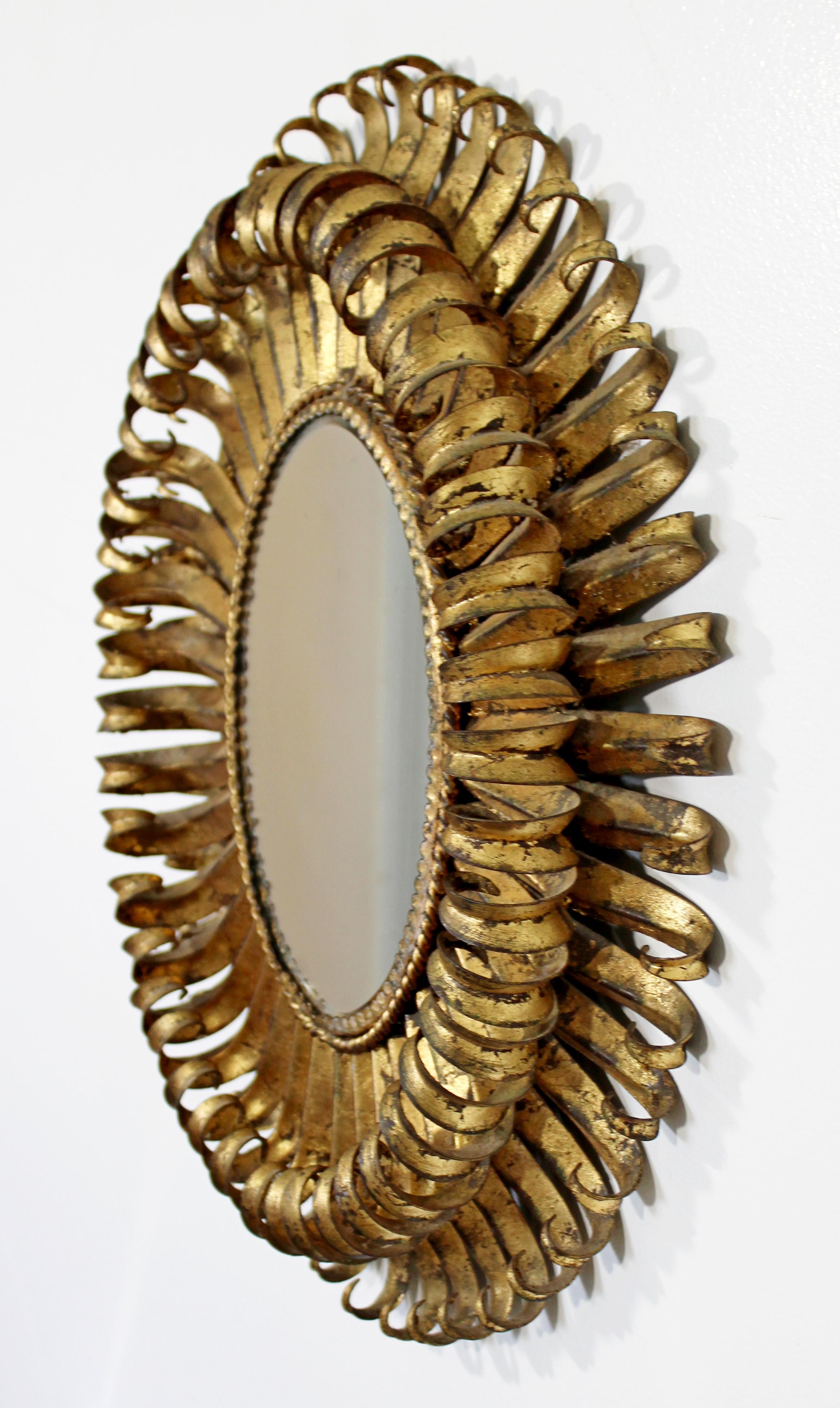 Mid-Century Modern Italian Gold Gilt Metal Oval Wall Mirror Sculpture, 1960s 1
