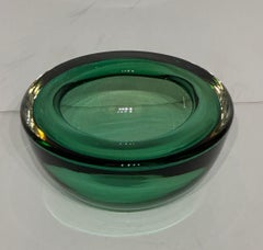 Mid-Century Modern Italian Green Art Glass Bowl Sculpture