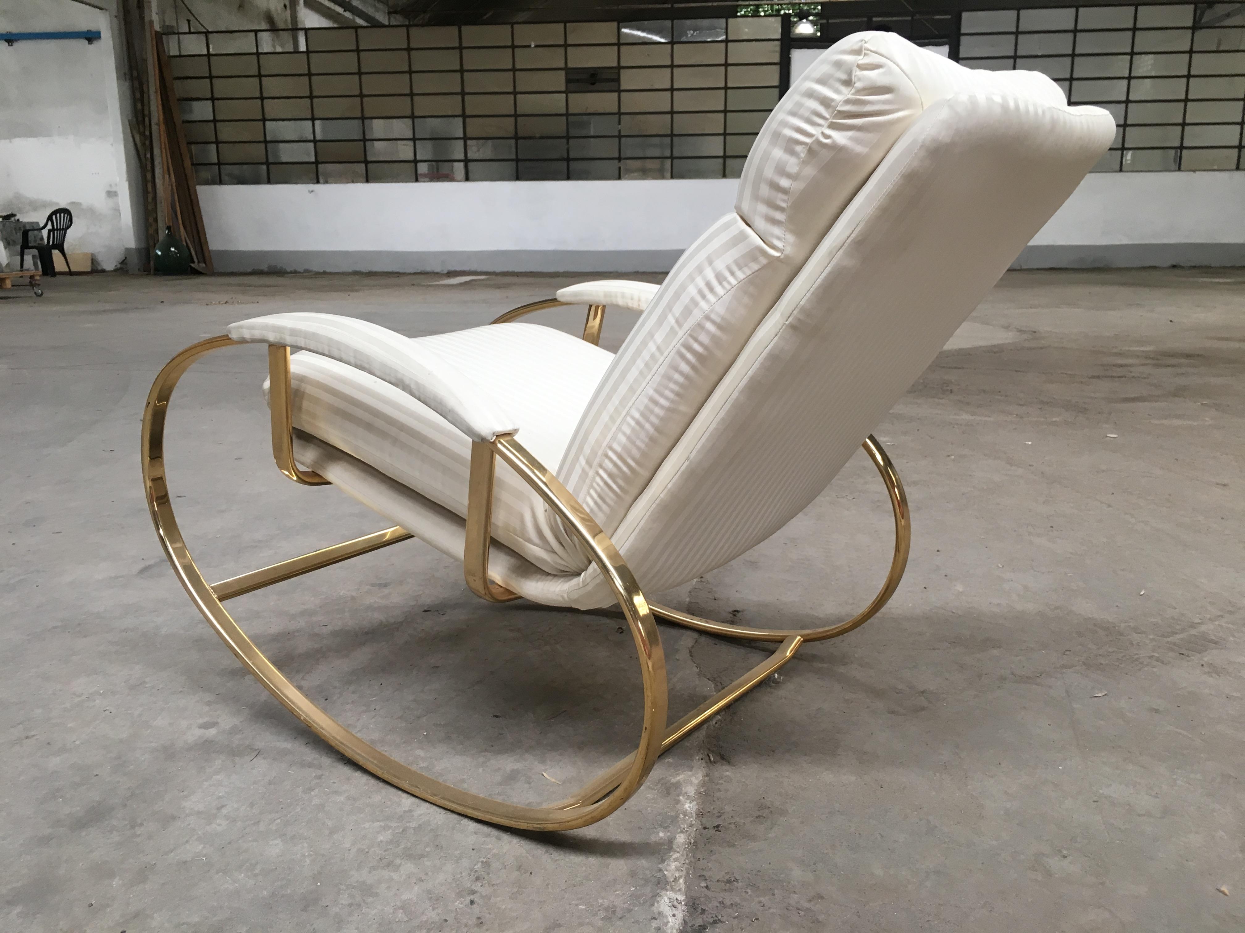 Brass Mid-Century Modern Italian Guido Faleschini Gilt Metal Lounge Rocking Chair For Sale
