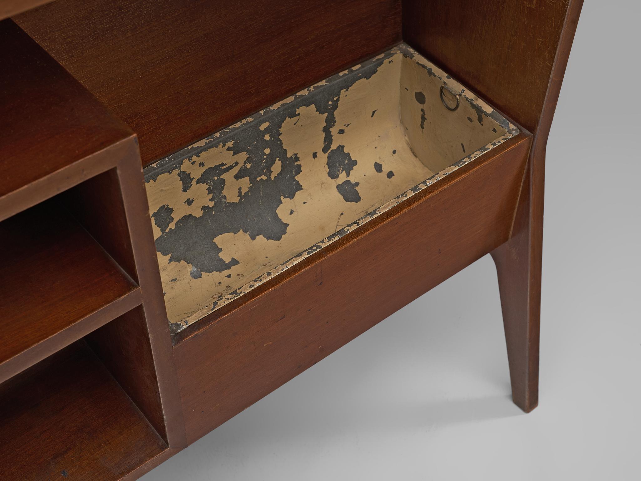 Mid-Century Modern Italian Home Bar With Cabinet and Stools in Walnut For Sale 3