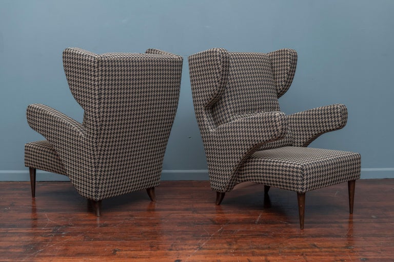 MidCentury Modern Italian Large Lounge Chairs For Sale at 1stDibs