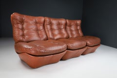 Mid-Century Modern Italian Leather 3-Seat Sofa, 1970s – Sculptural Form