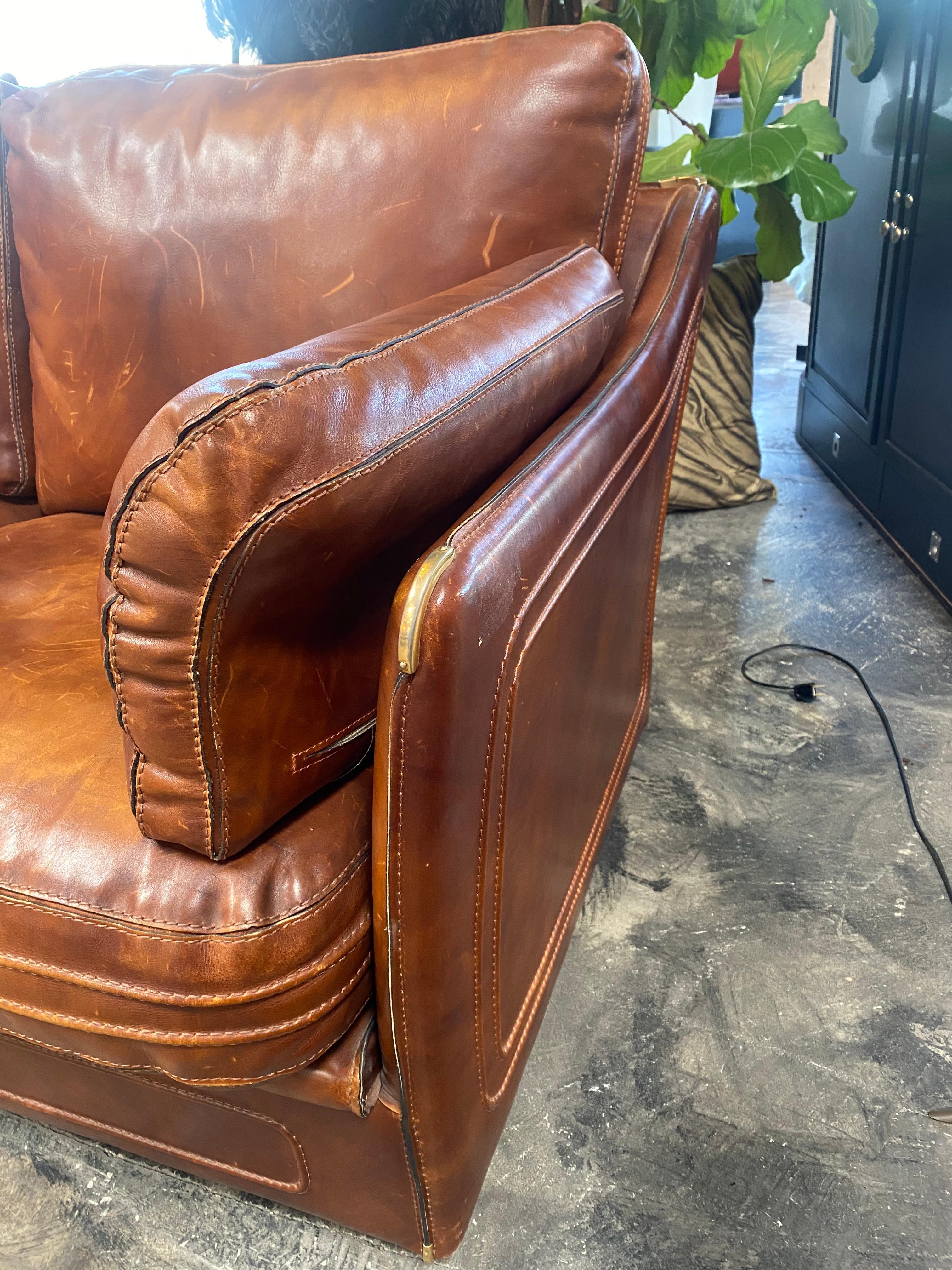 Mid-Century Modern Italian Leather Sofa, 1960s In Good Condition In Los Angeles, CA