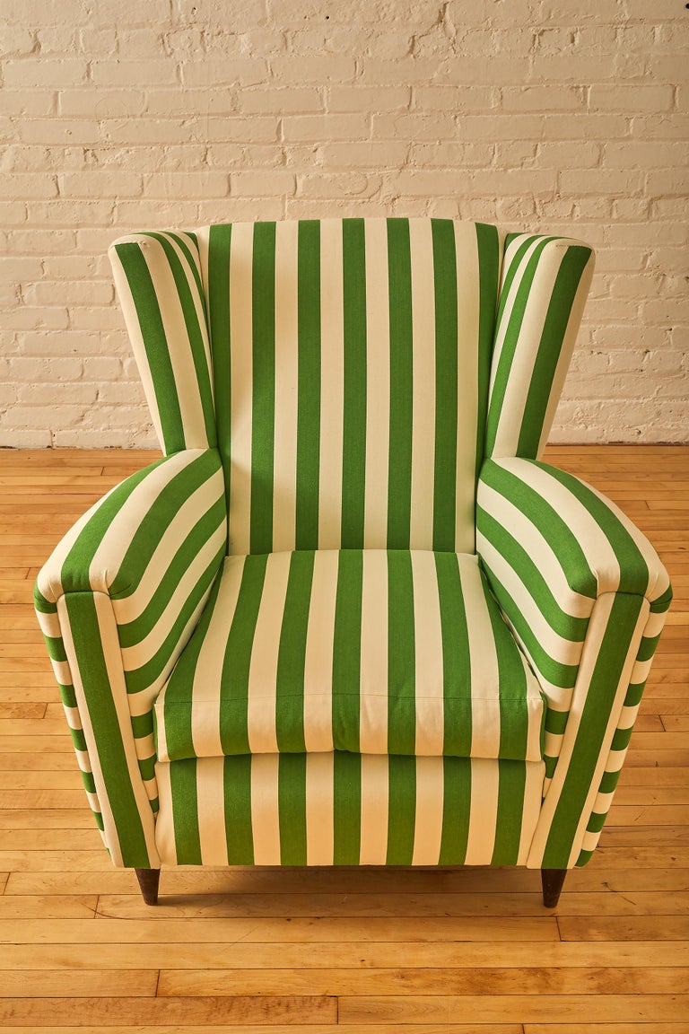 Mid Century Modern Italian Lounge Chair For Sale at 1stDibs