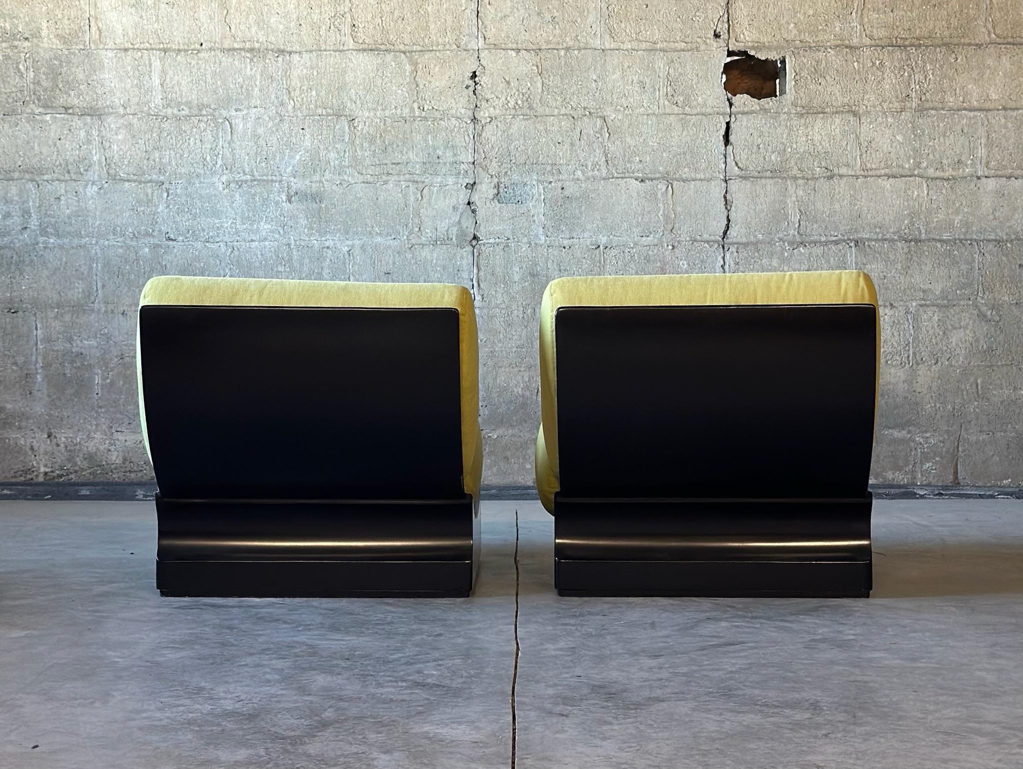 Mid-Century Modern Italian Lounge Chairs 5