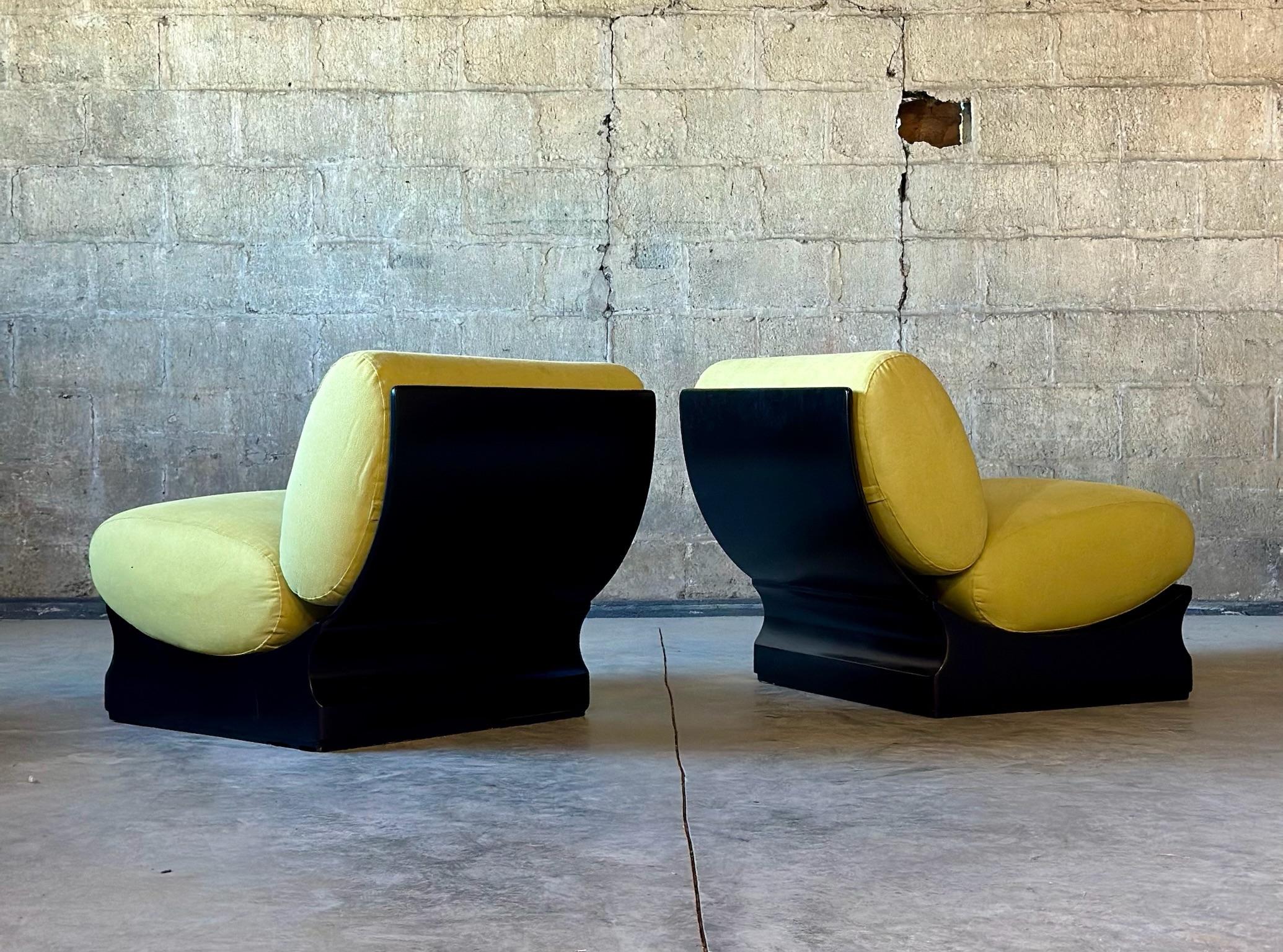 Acrylic Mid-Century Modern Italian Lounge Chairs