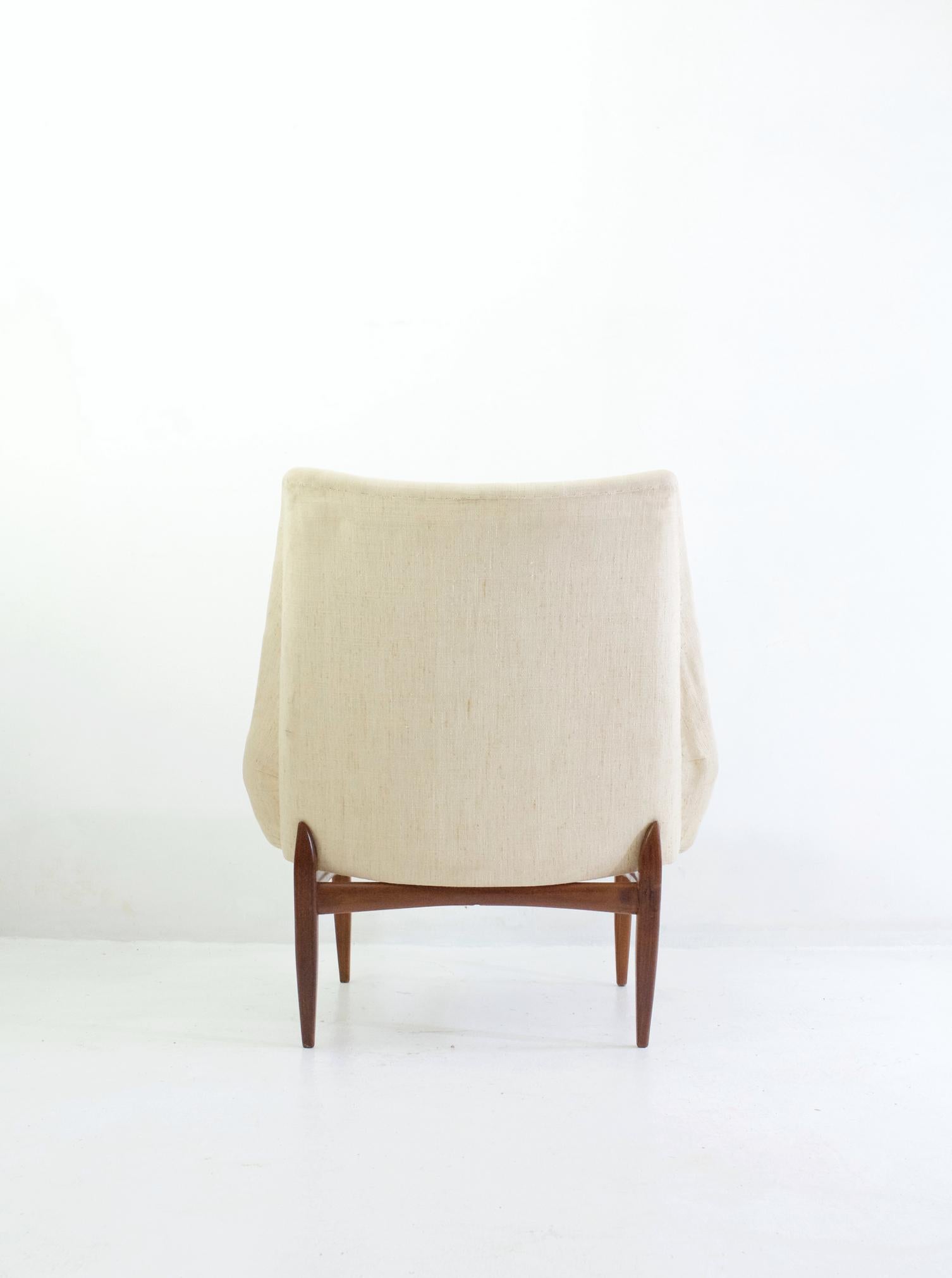 Mid-Century Modern Italian Lounge Chairs in Teak 4