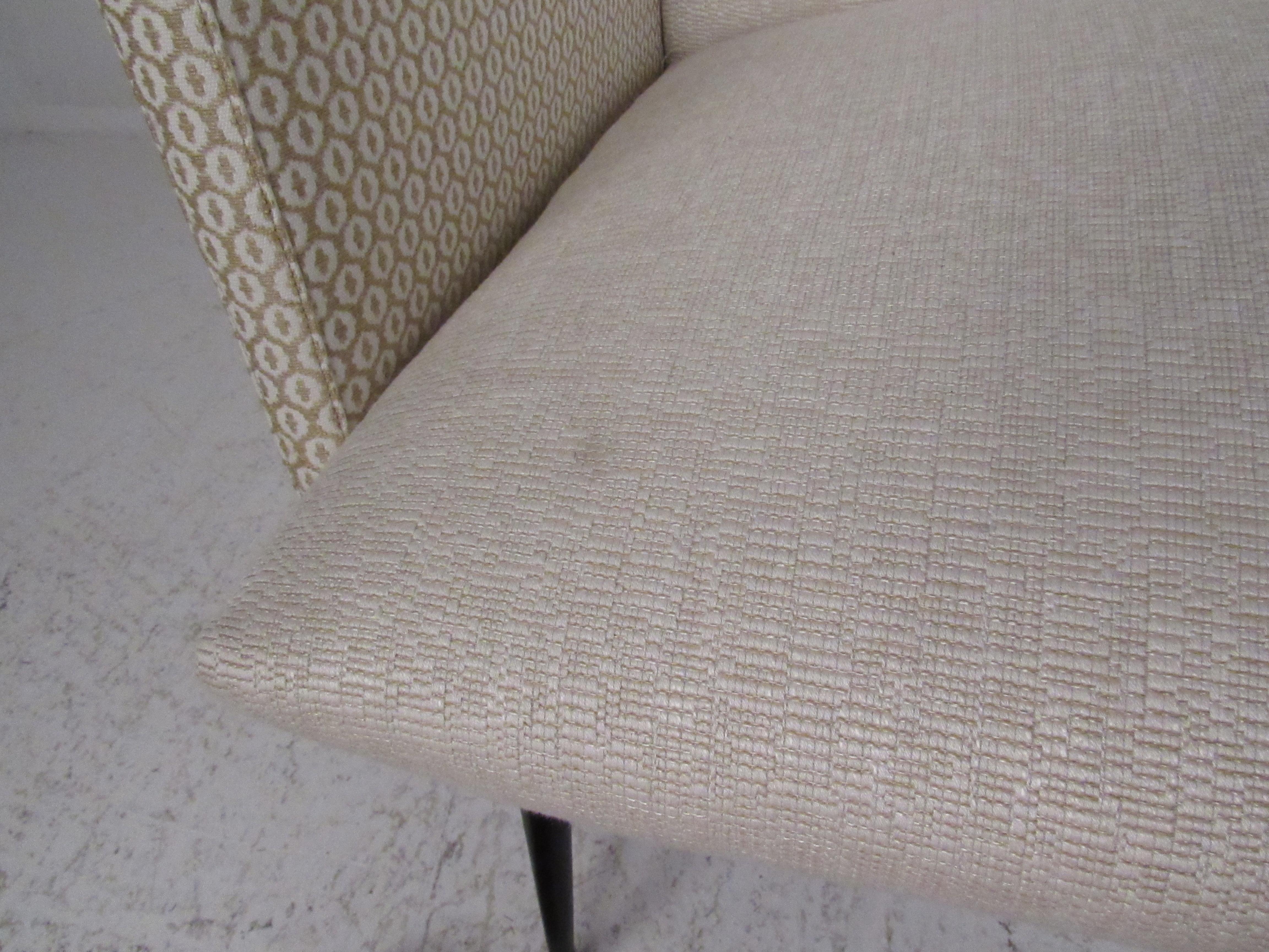Causeuse italienne The Moderns en vente 1