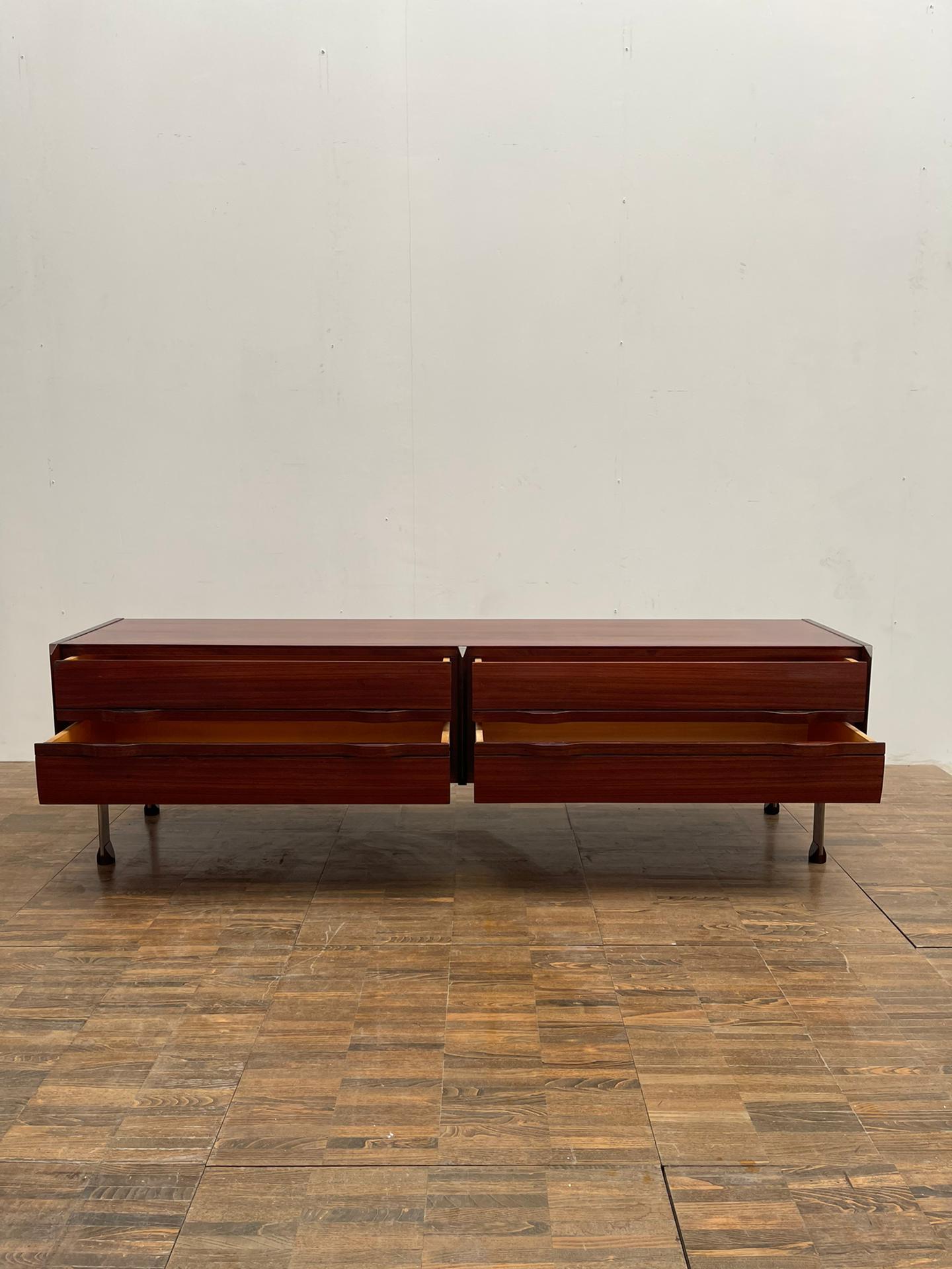 20th Century Mid-Century Modern Italian Low Wooden Credenza, with four Drawers For Sale