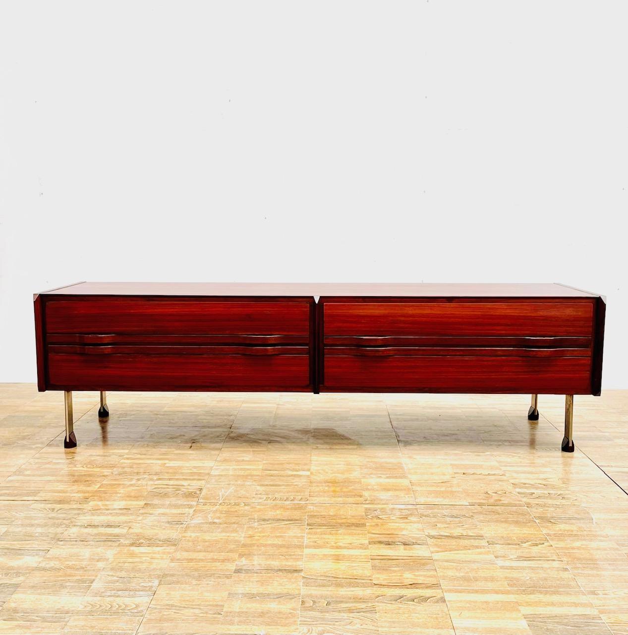Mid-Century Modern Italian Low Wooden Credenza, with four Drawers For Sale 2
