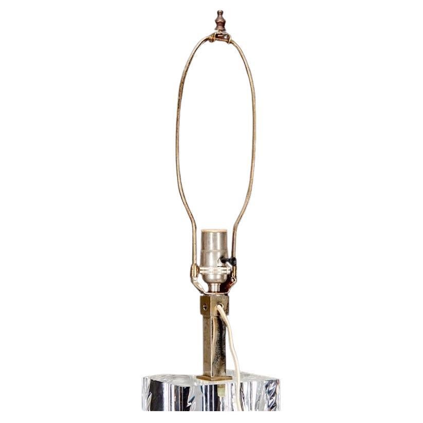 20th Century Mid Century Modern Italian Lucite Ice Table Lamp For Sale