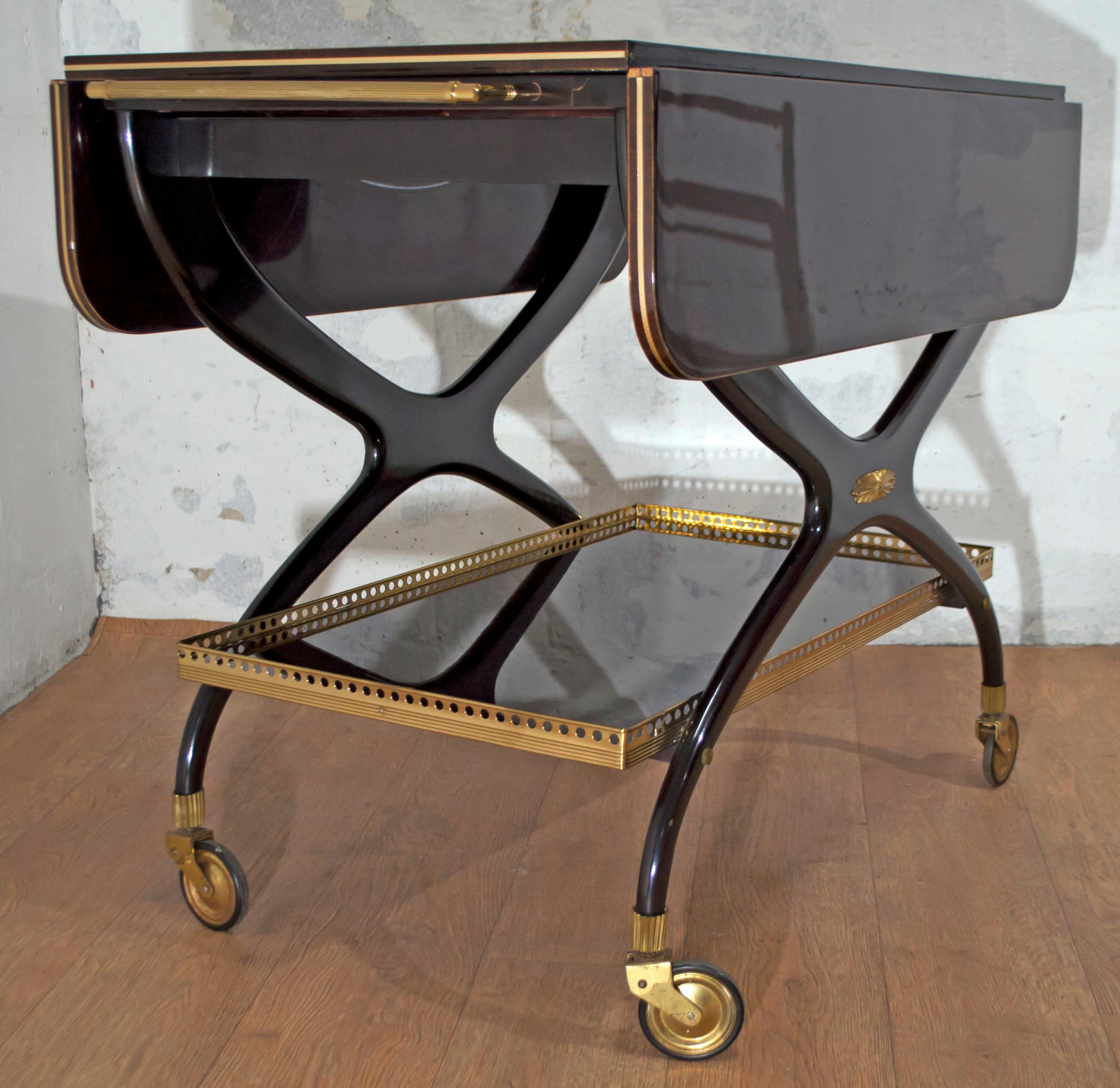 Mid-Century Modern Italian Mahogany and Brass Bar Cart, 1950s 6