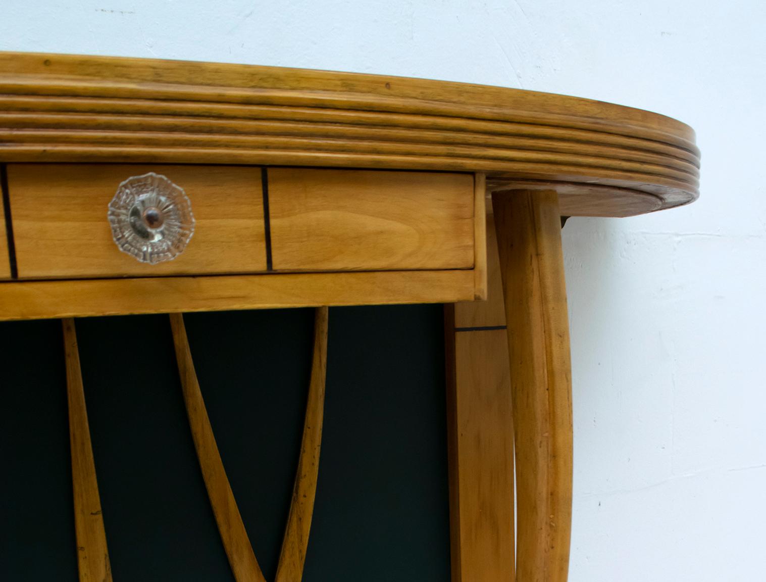 Mid-Century Modern Italian Maple and Green Glass Console, 1950 8