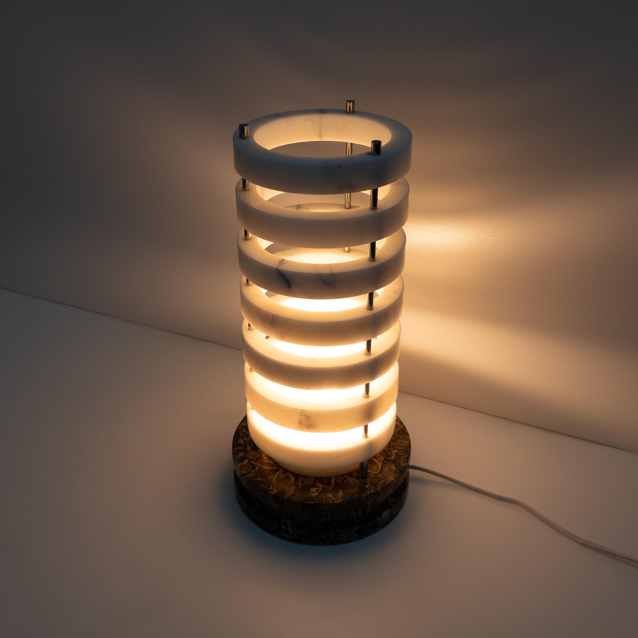 Milieu du XXe siècle Lampe de table italienne en marbre mi-siècle moderne, années 1960 en vente