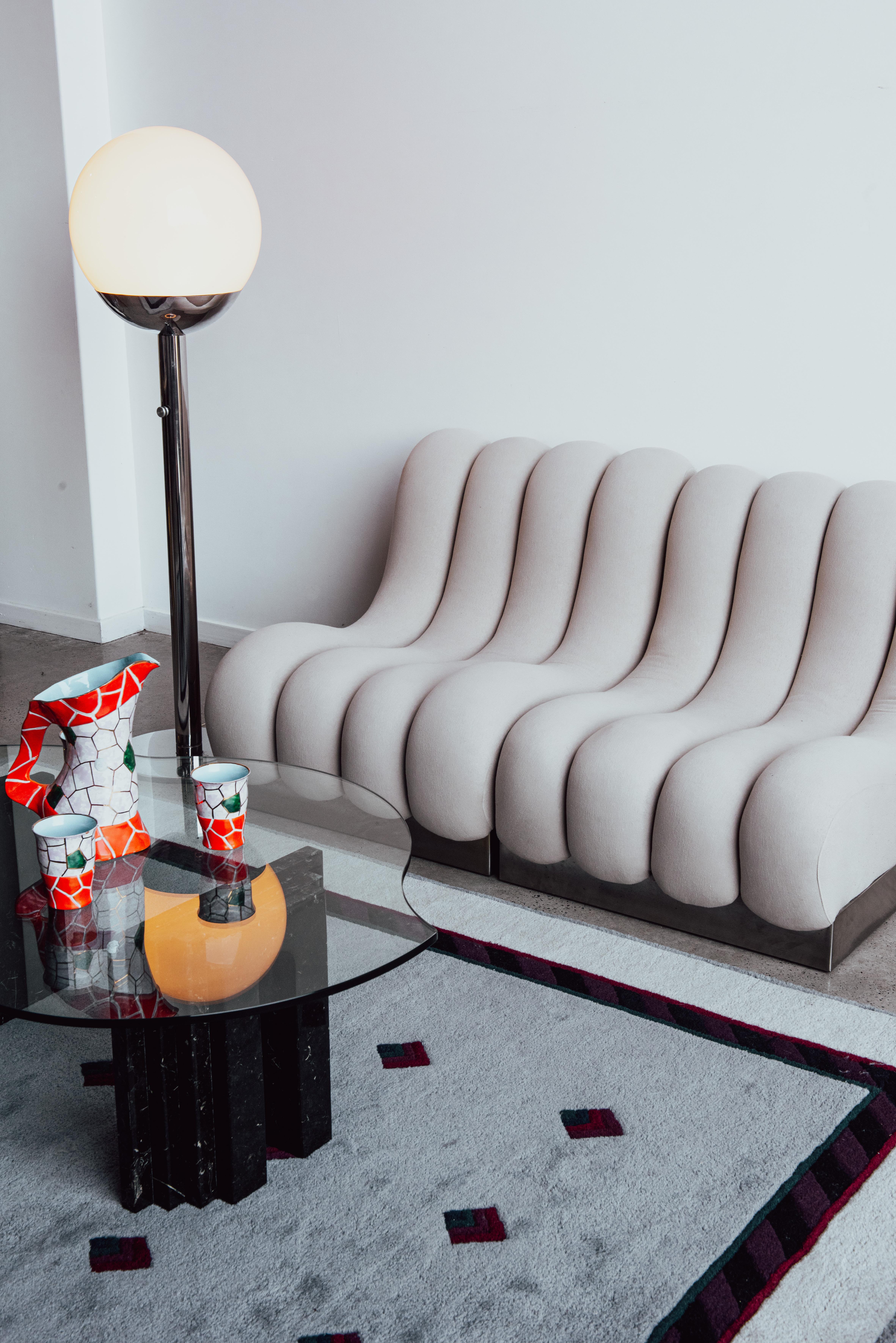 Mid-Century Modern Italian Modular sofa chairs in cream fabric and metal base 1970s.
Stunning armchairs low seat modular sofas, both chairs are professional reupholstered in beautiful Italian cream fabric.
The square metal base gives a really