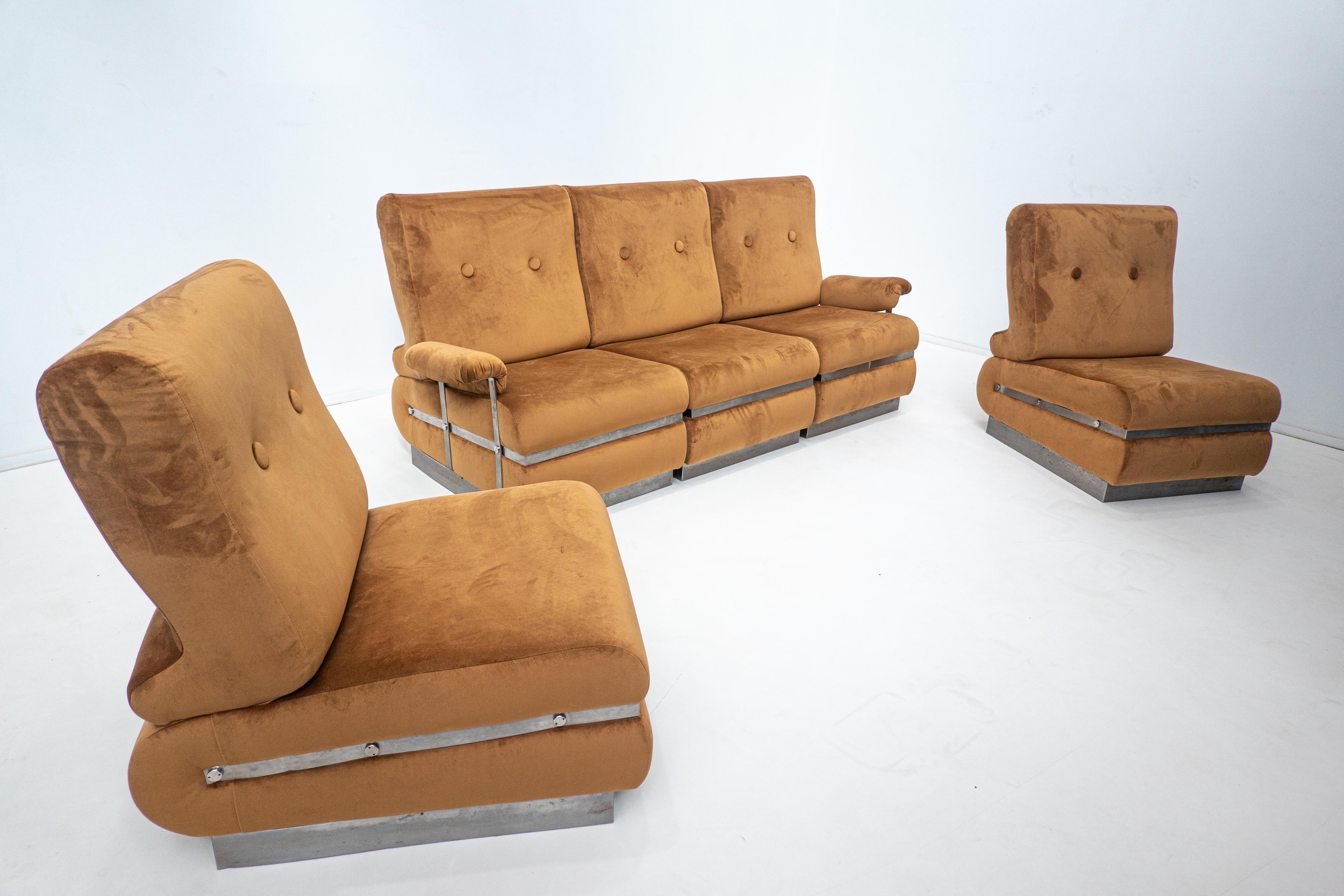 Mid-Century Modern Italian Modular Sofa, Original Brown Velvet, 1960s In Good Condition For Sale In Brussels, BE