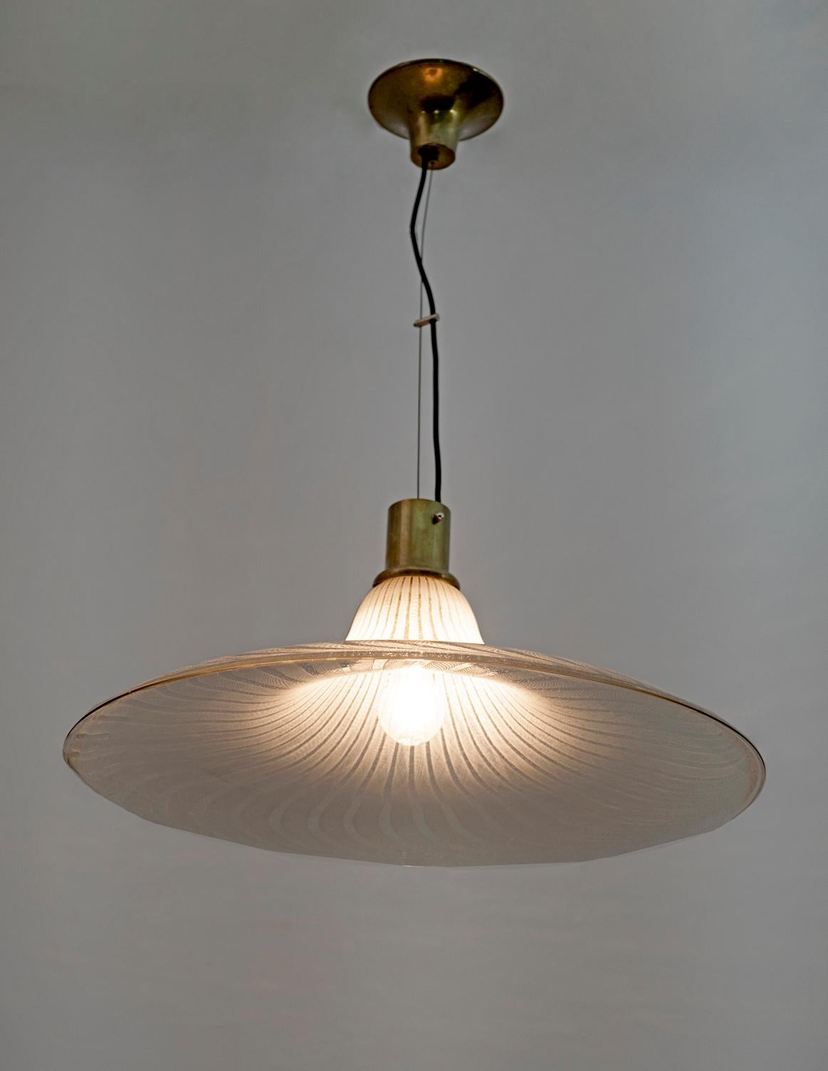 Mid-Century Modern Italian Murano Bubbles Glass Pendant Lamp, 1970s In Good Condition For Sale In Puglia, Puglia