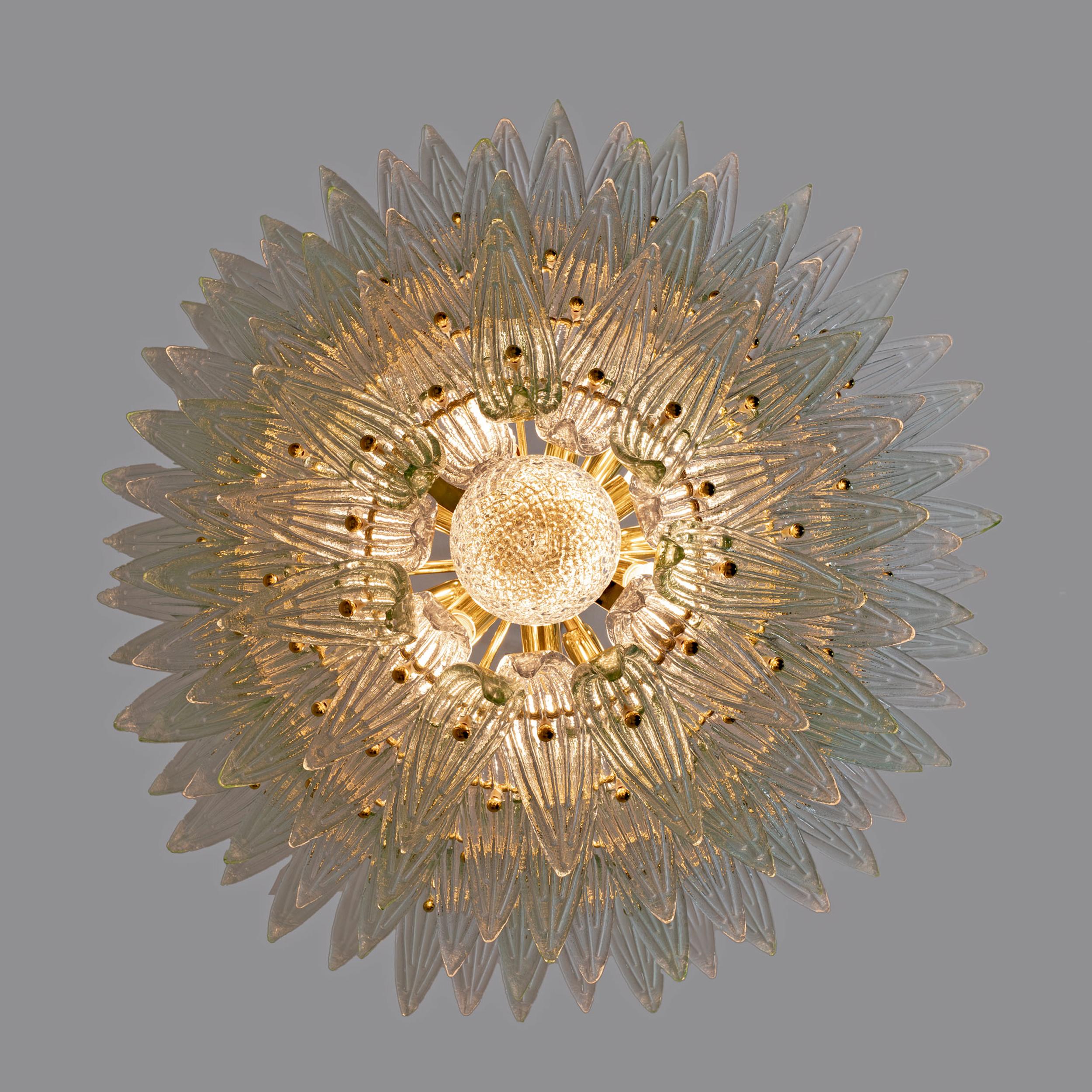 Mid-century Modern Italian Murano Glass and Brass Palmette Chandelier For Sale 1
