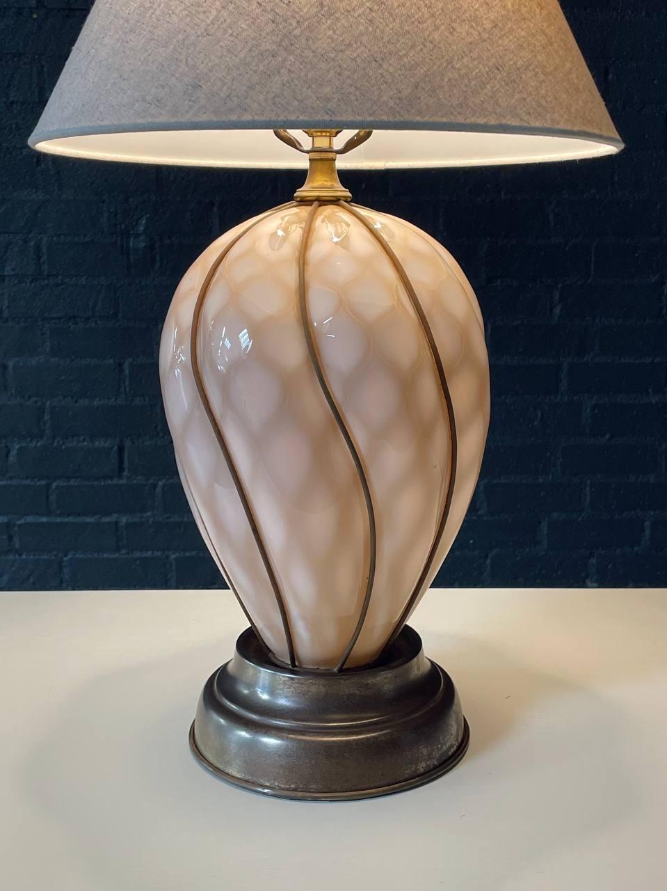 Lámpara de mesa italiana de mediados de siglo de cristal de Murano y latón by Marbro Lino en venta