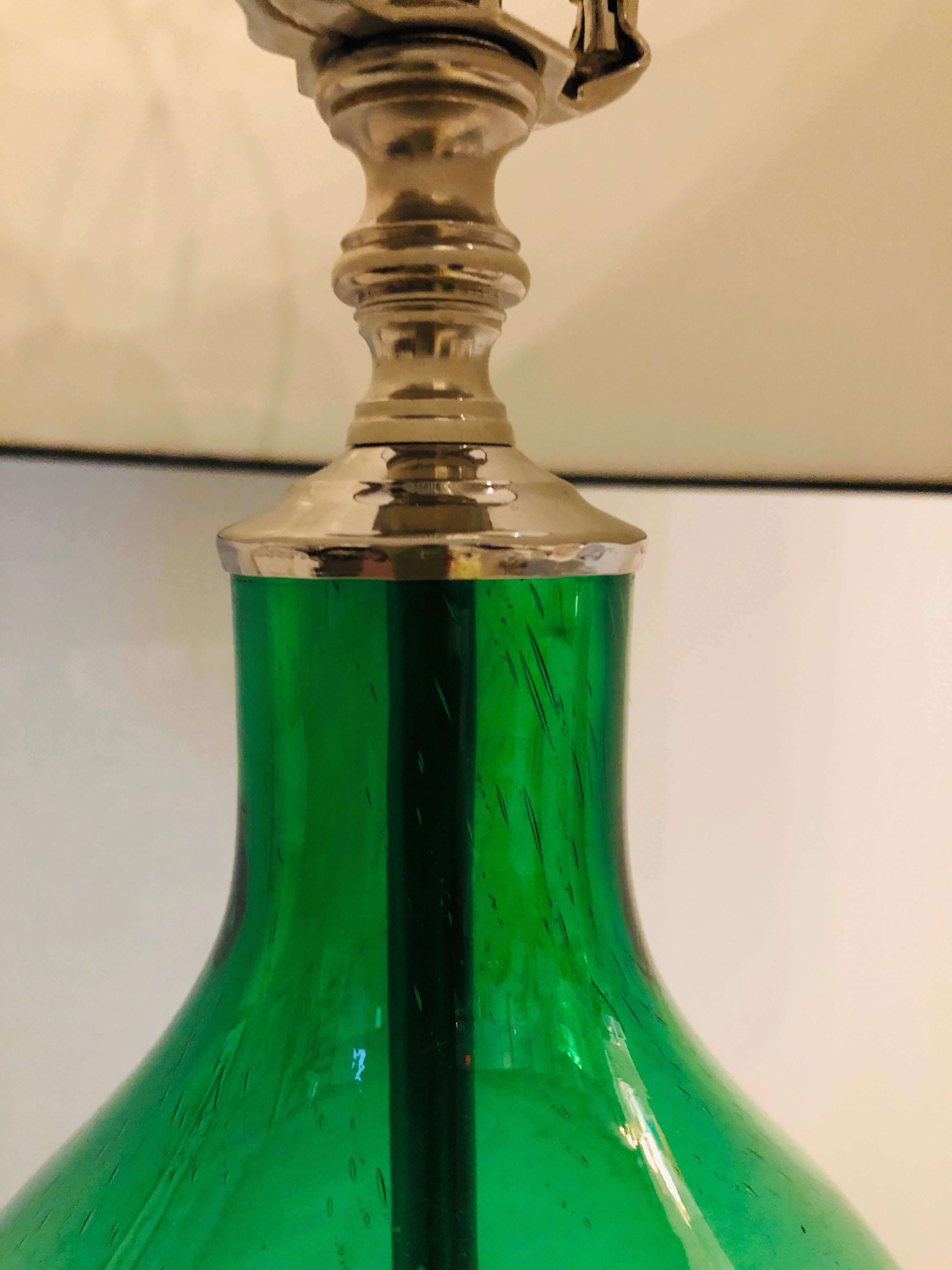 Emerald Green Murano Glass Table Lamps with Lucite Bases & Chrome Accents, Pair For Sale 3