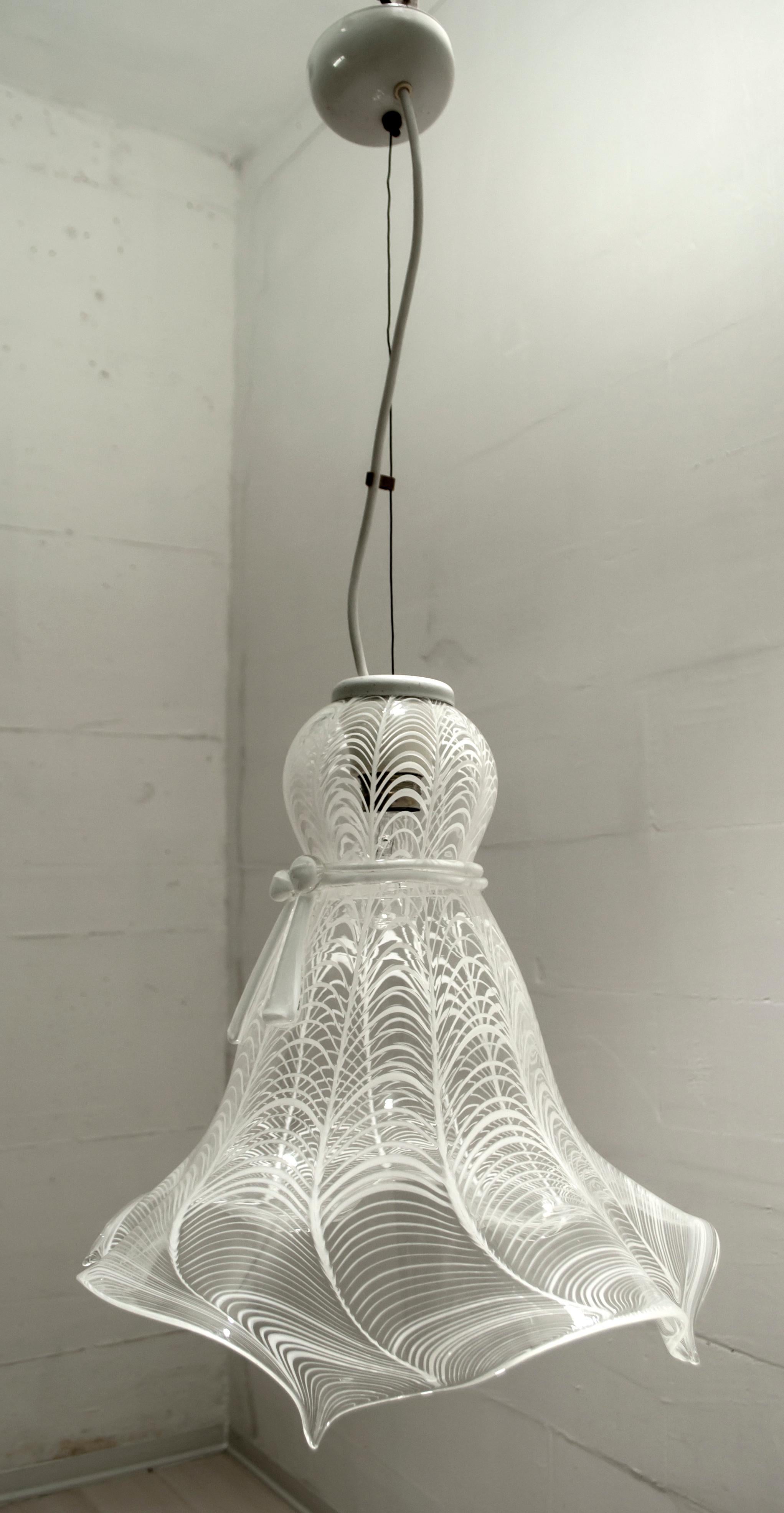Mid-Century Modern Italian Murano Glass Handkerchief Ceiling Lamp, 1960s In Good Condition In Puglia, Puglia