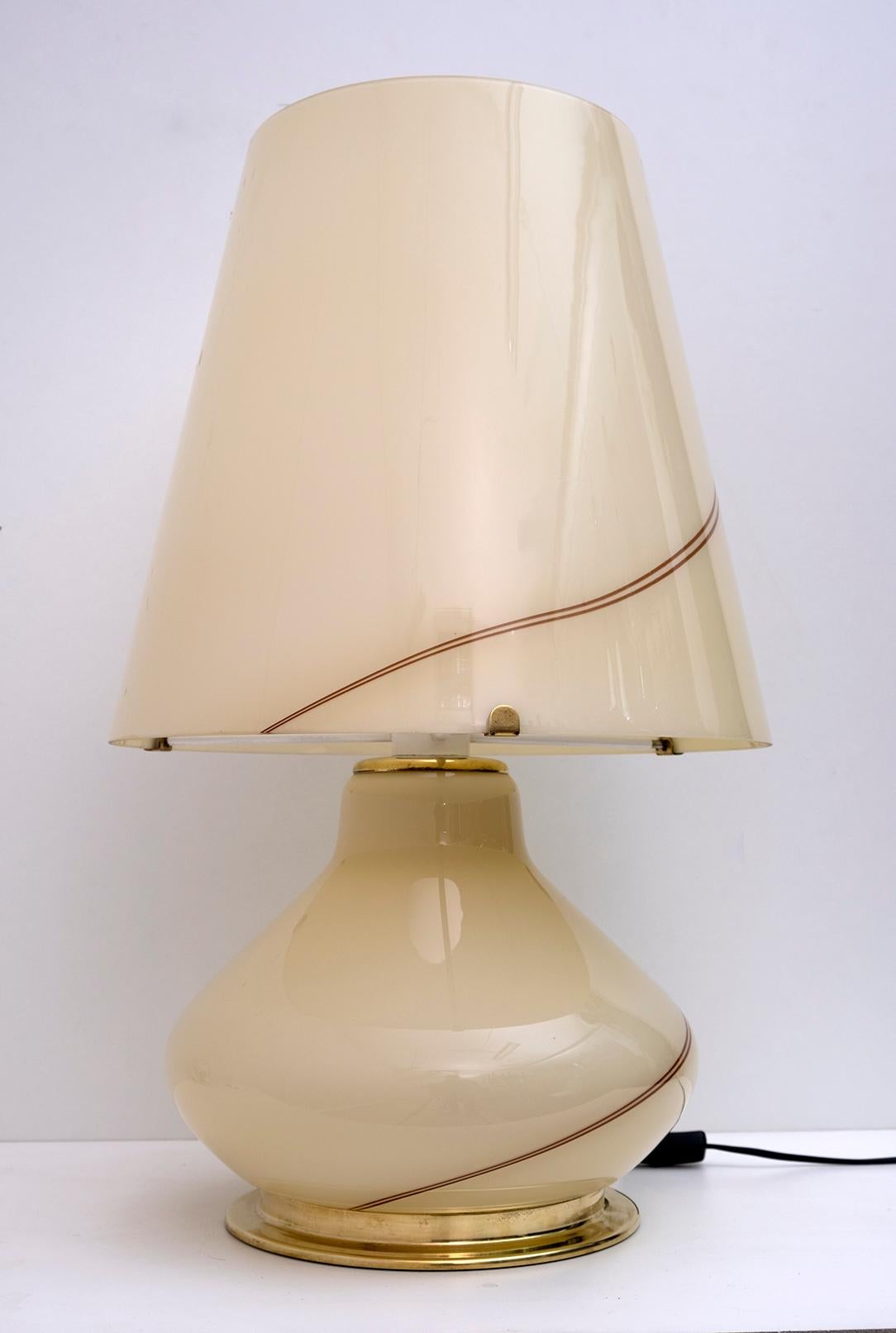 Mid-Century Modern Italian Murano Glass Large Table Lamp VM, 1970s In Good Condition In Puglia, Puglia