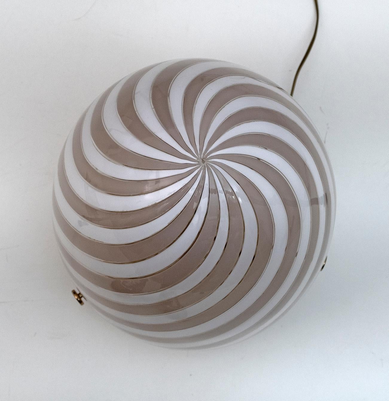 Mid-Century Modern Italian Murano Glass Mushroom Spiral Table Lamp, 1970s 2