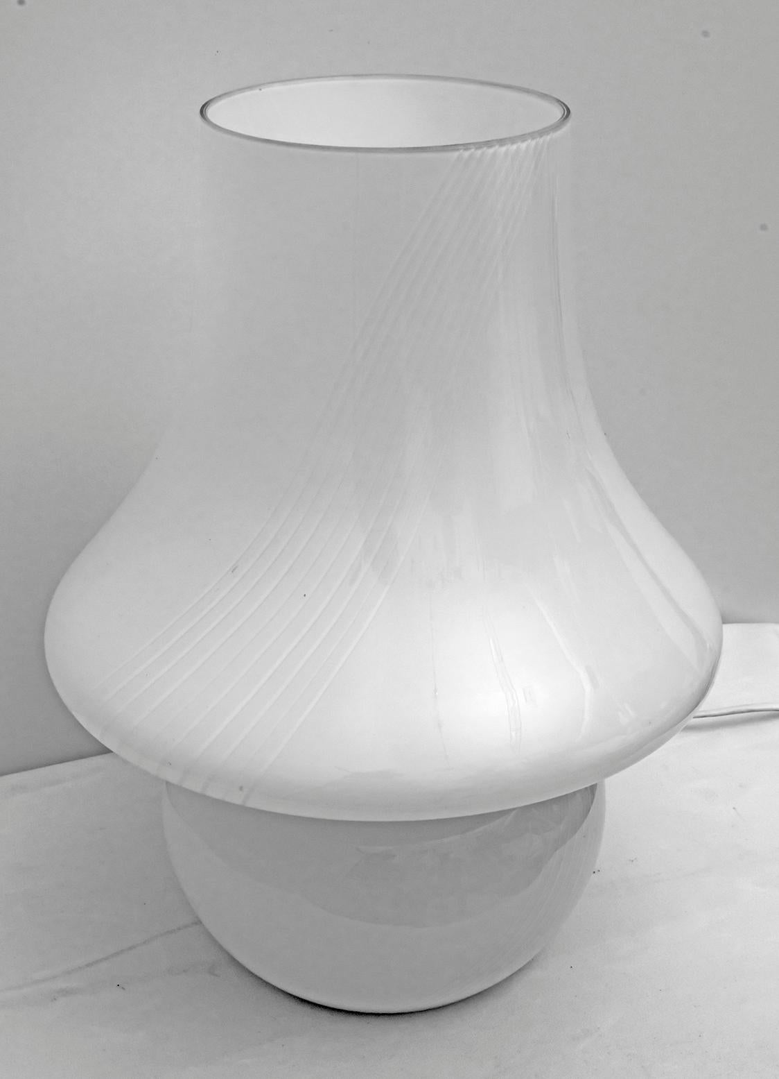 Large mushroom-shaped table lamp, handcrafted by the Murano Masters, made of Murano glass 