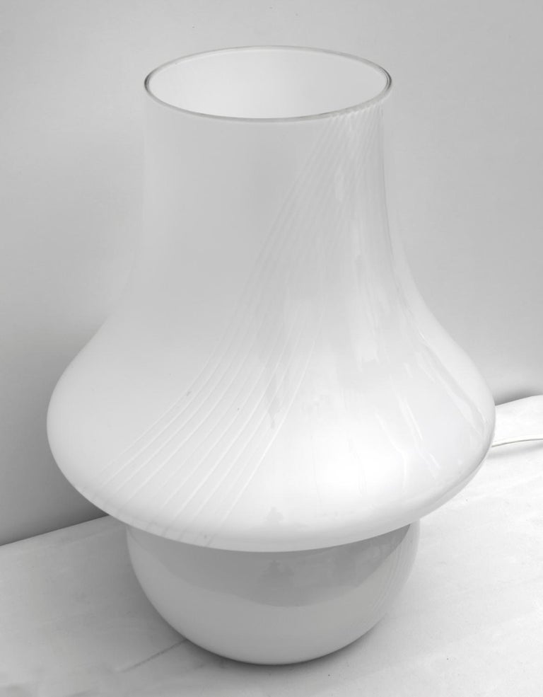 Late 20th Century Mid-Century Modern Italian Murano Glass Mushroom Table Lamp, 1970s For Sale