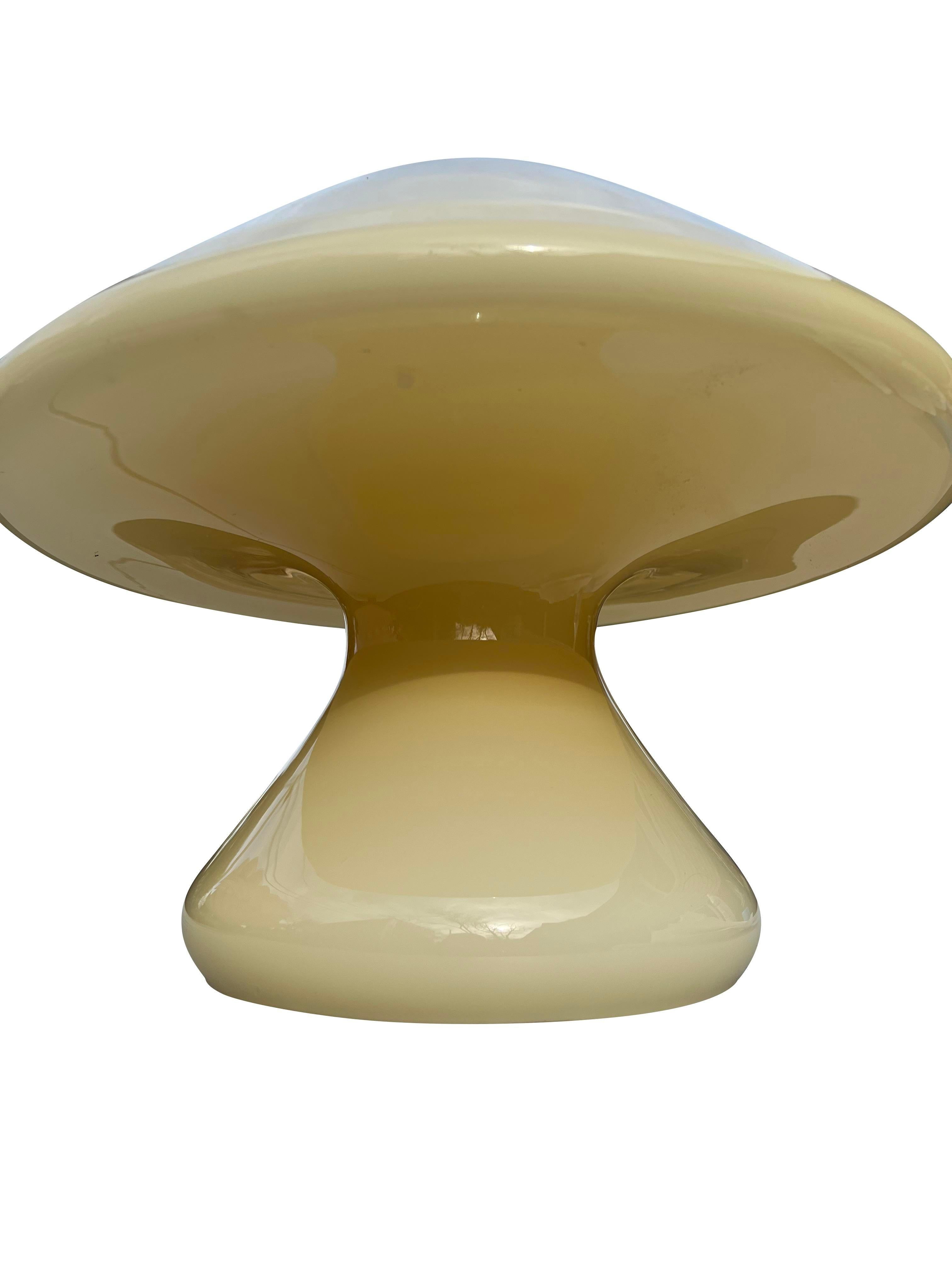 Lampe de table champignon italienne moderne du milieu du siècle dernier en verre de Murano en vente 2