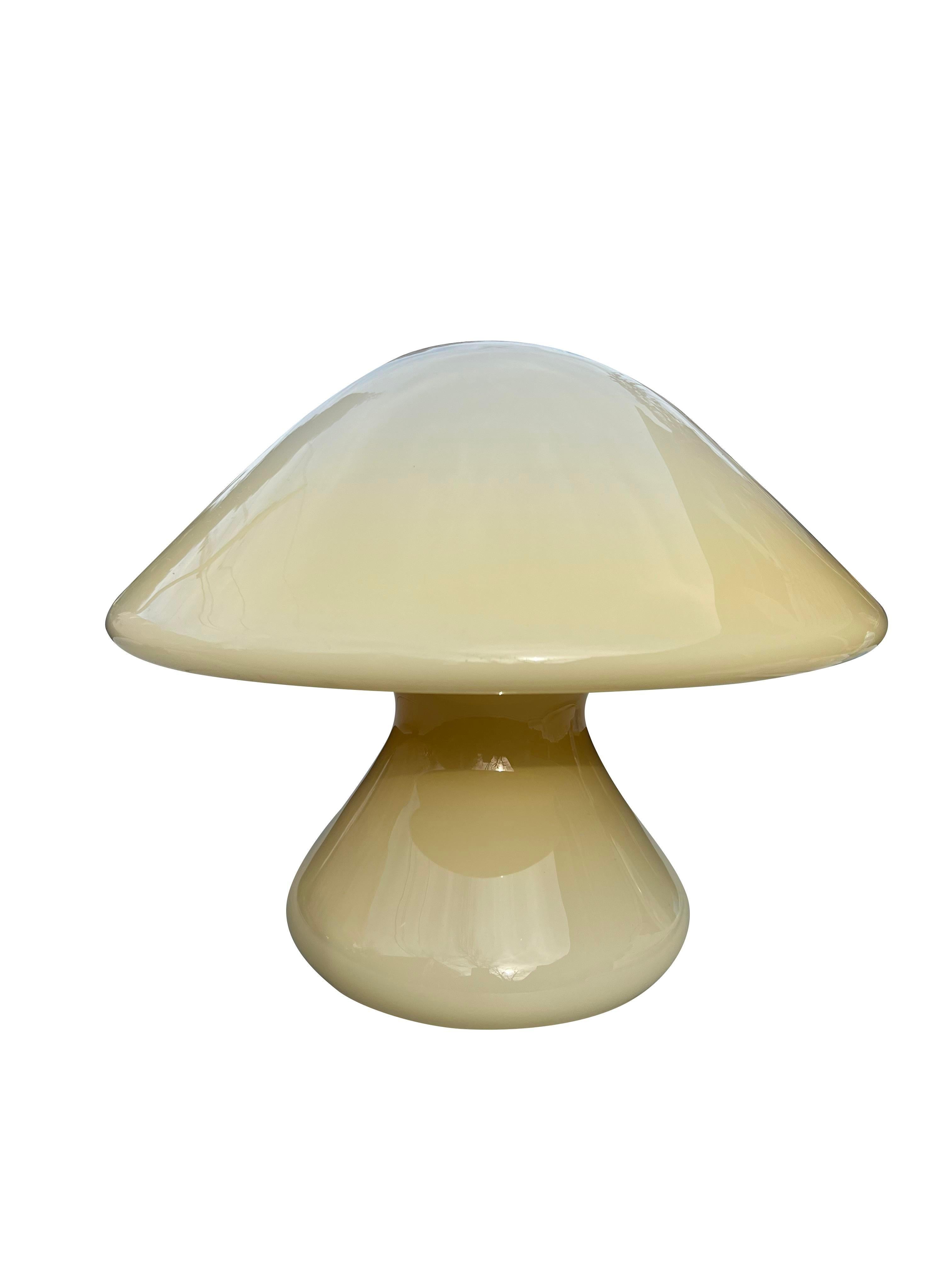 Lampe de table champignon italienne moderne du milieu du siècle dernier en verre de Murano en vente 3