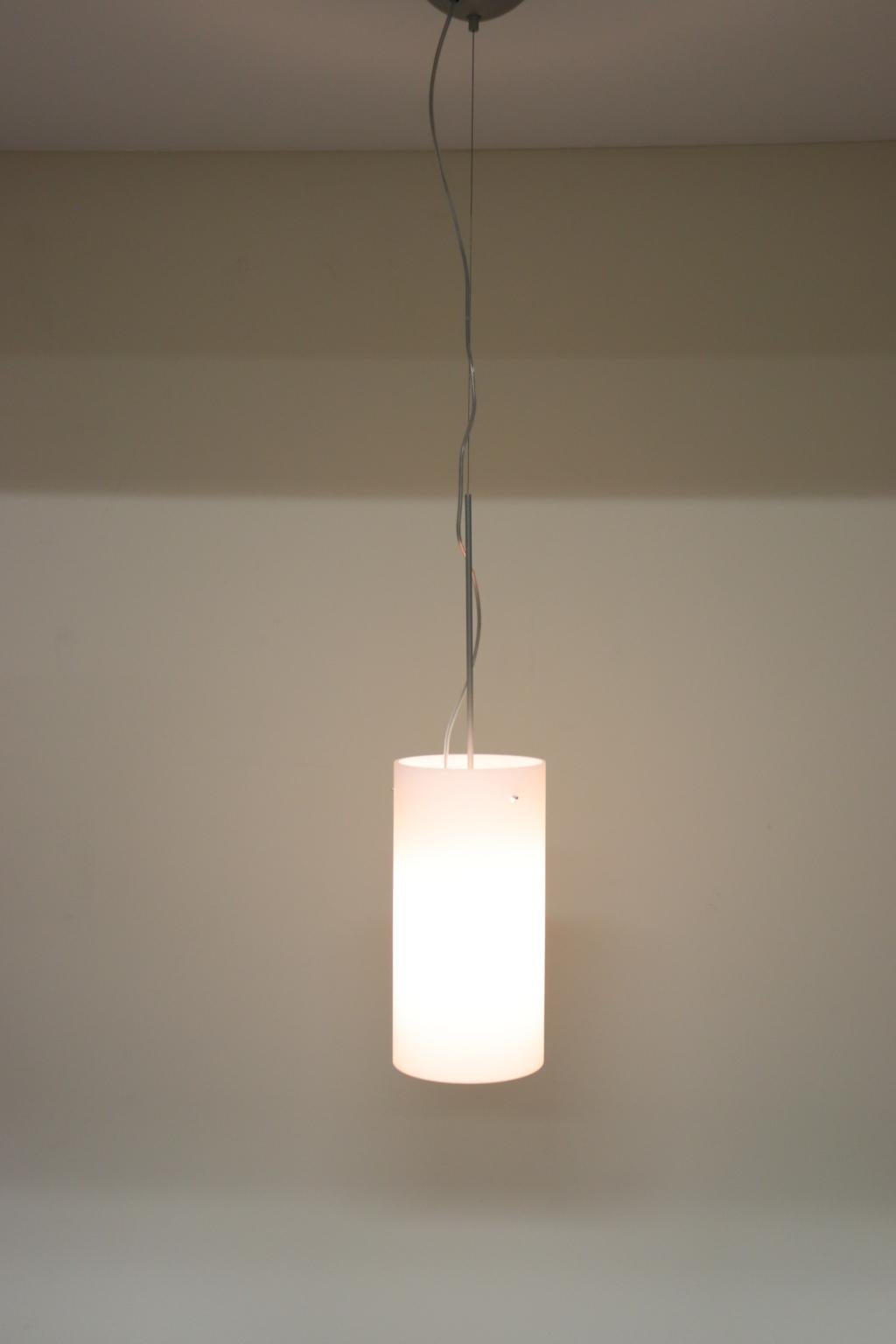 Mid-Century Modern Italian Murano Hand Blown White Glass Pendant Lamp For Sale 1
