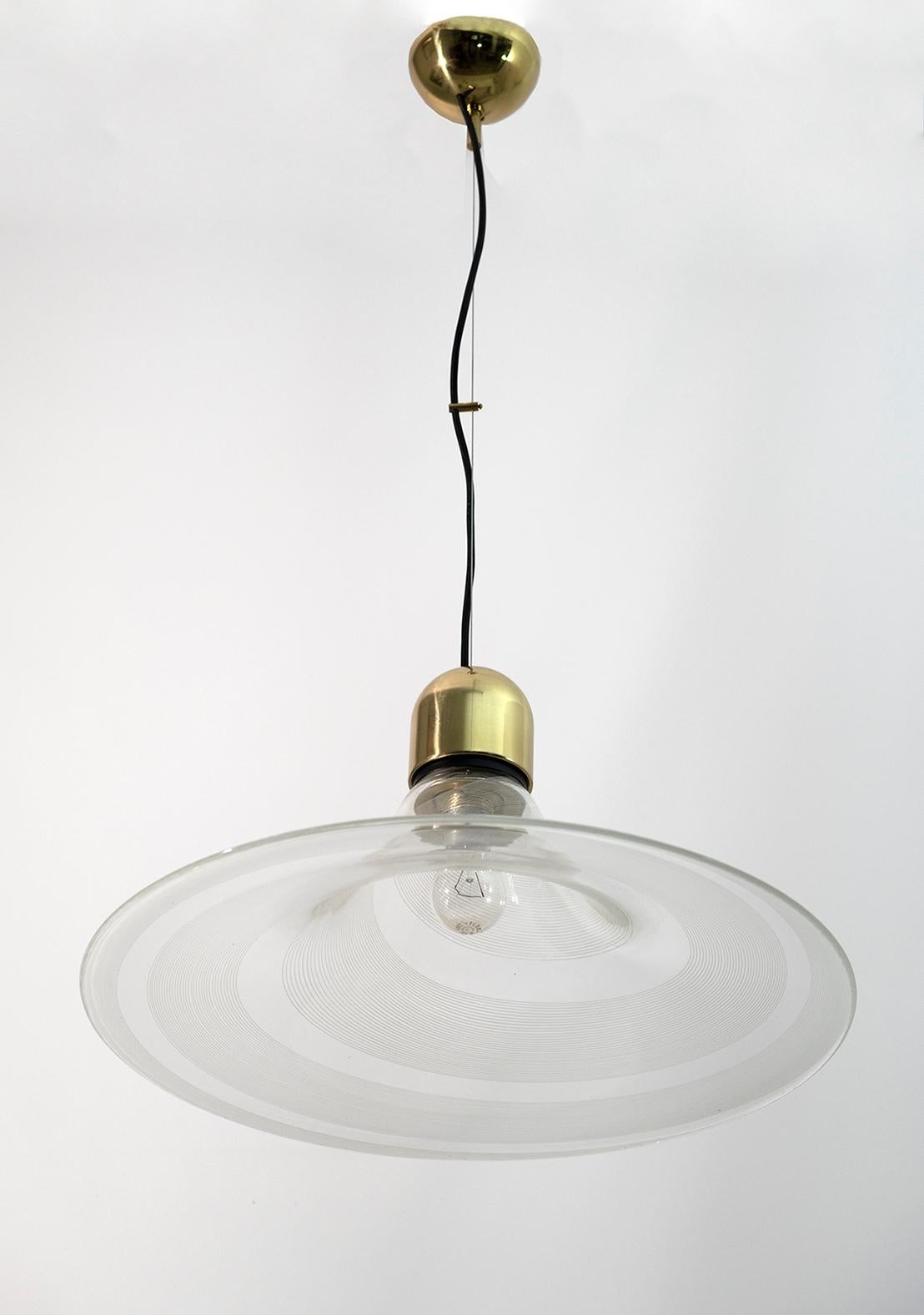 Superb pendant lamp in Murano glass, produced by Masters of Murano, blown glass processing technique, spiral shape.
