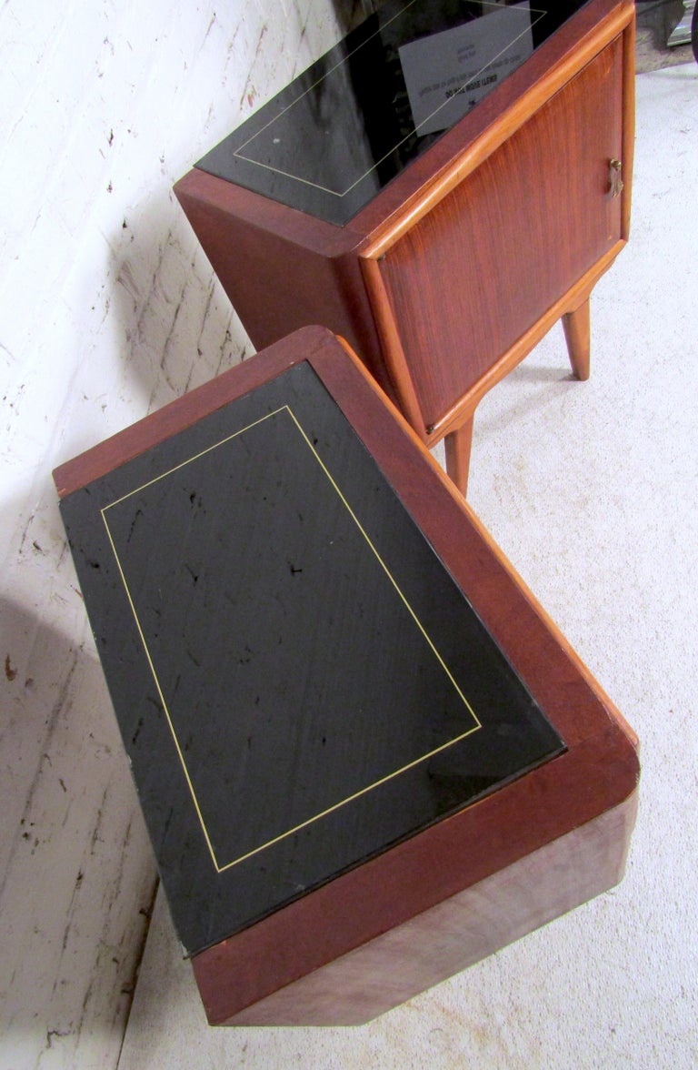Wood Mid-Century Modern Italian Nightstands For Sale