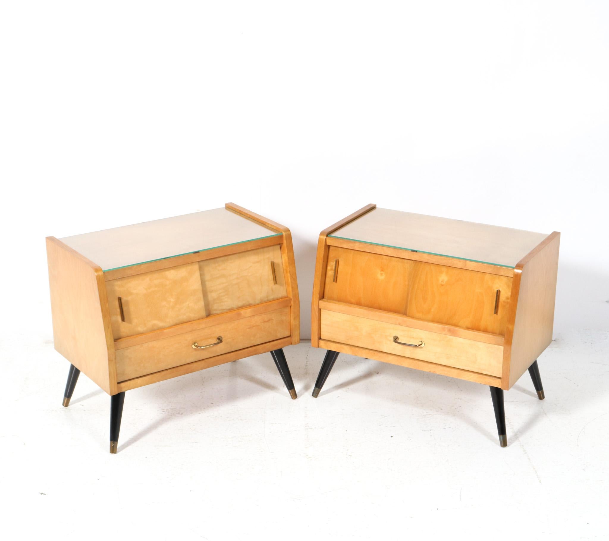  Mid-Century Modern Italian Nightstands or Bedside Tables, 1960s For Sale 1