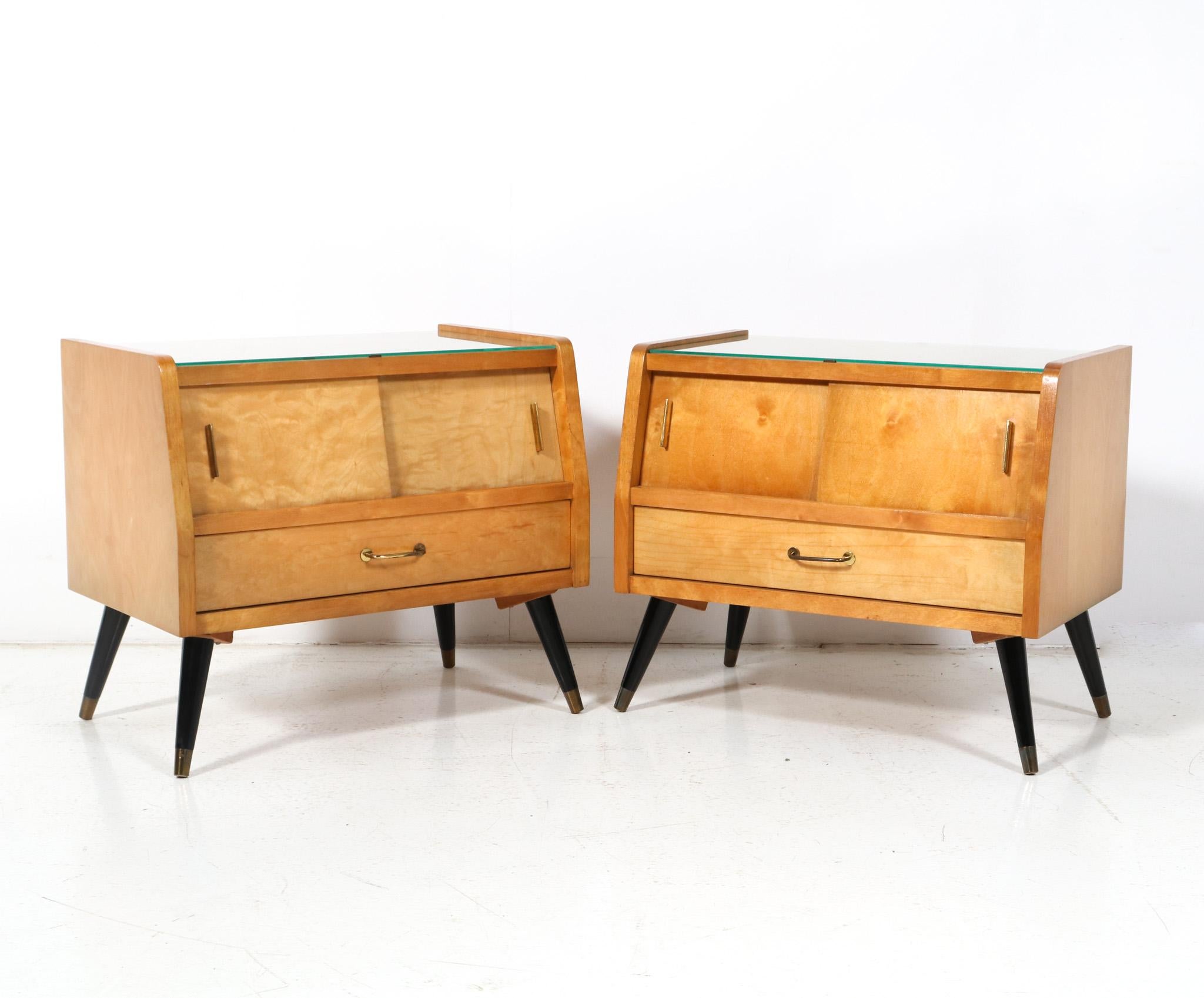  Mid-Century Modern Italian Nightstands or Bedside Tables, 1960s For Sale 2