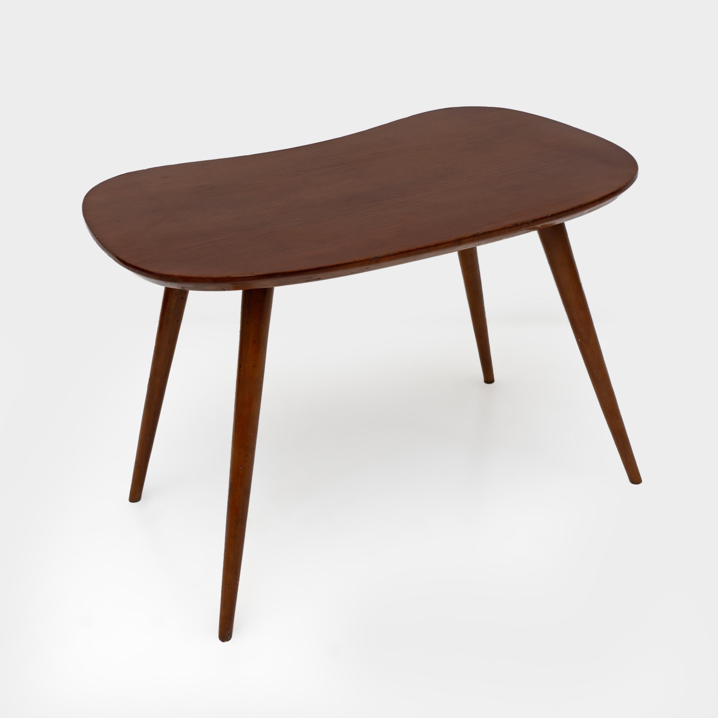 Mid-century Modern Italian Oak Couchtisch, 1970er Jahre (Ende des 20. Jahrhunderts) im Angebot